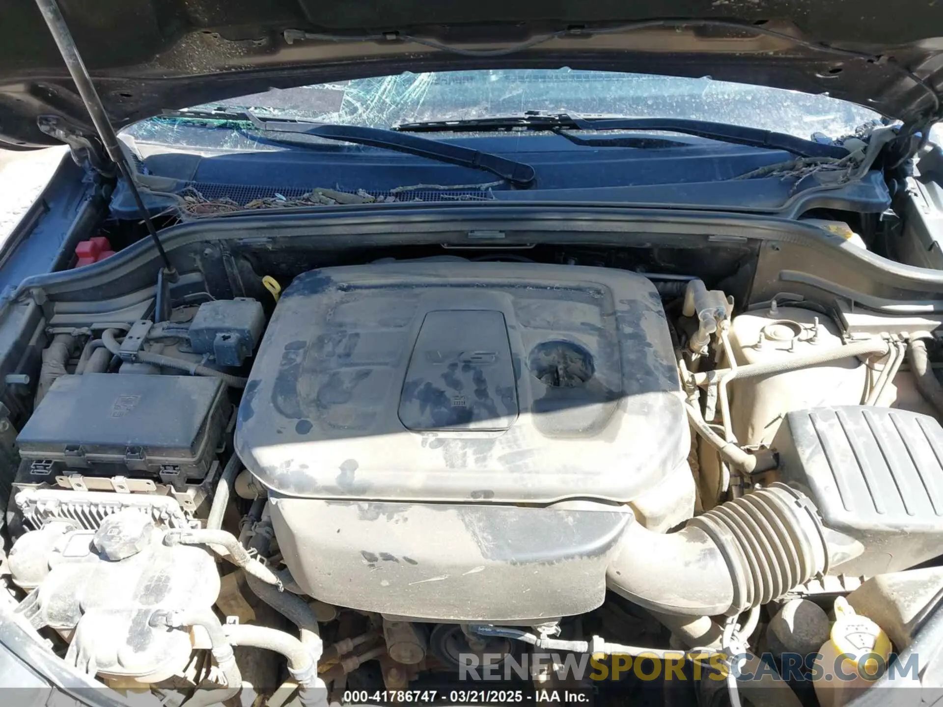 10 Photograph of a damaged car 1C4RJFBG1LC300117 JEEP GRAND CHEROKEE 2020