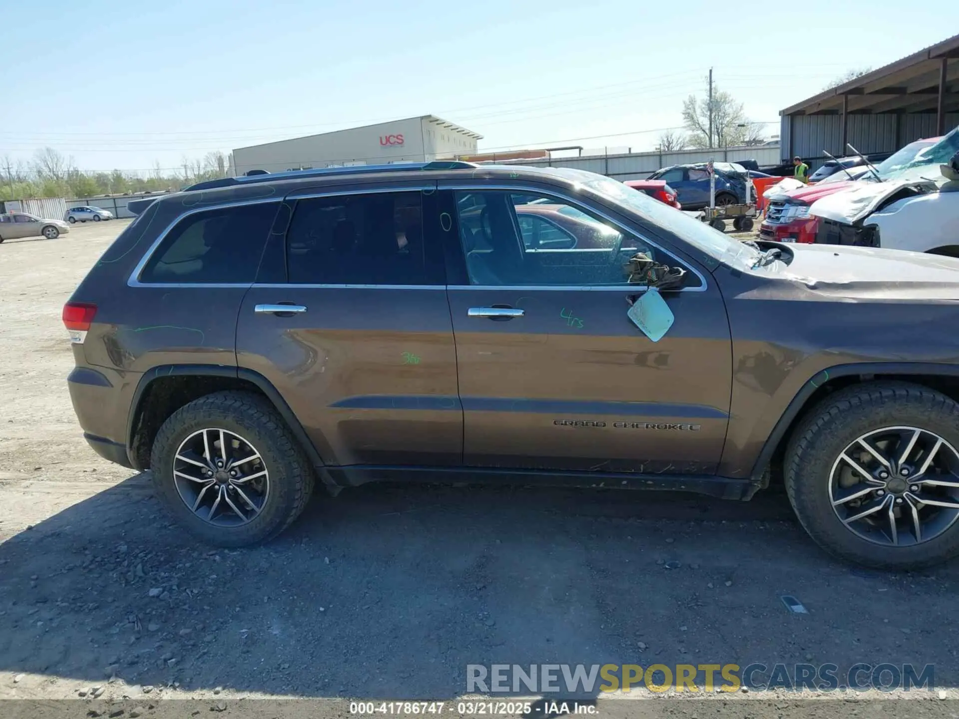 14 Photograph of a damaged car 1C4RJFBG1LC300117 JEEP GRAND CHEROKEE 2020