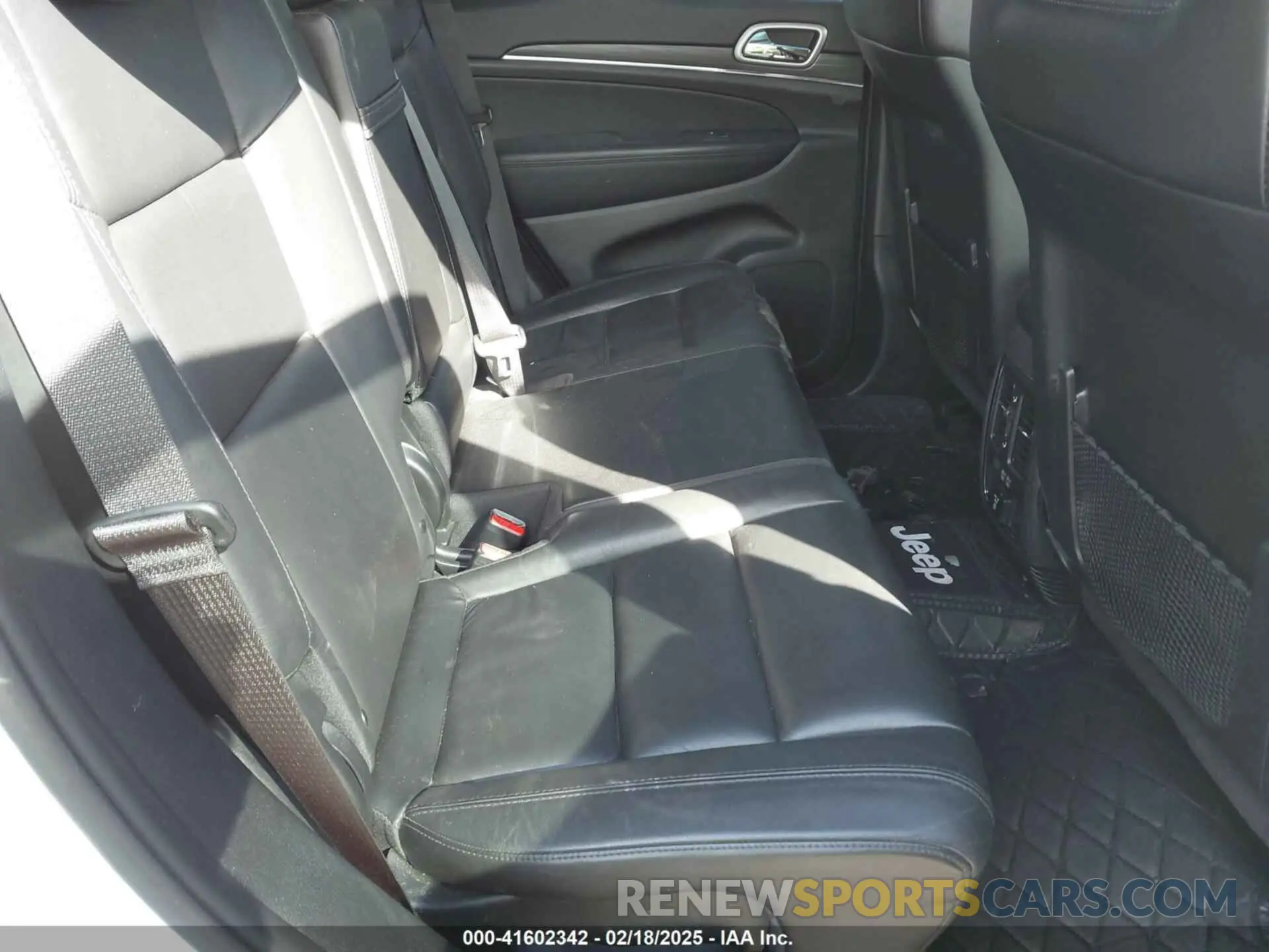 8 Фотография поврежденного автомобиля 1C4RJFBG1LC387548 JEEP GRAND CHEROKEE 2020