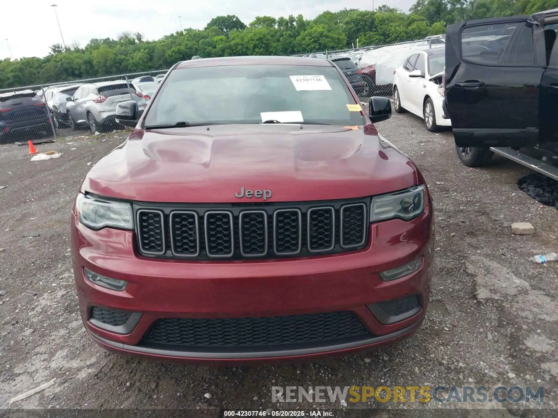 13 Photograph of a damaged car 1C4RJFBG2LC135498 JEEP GRAND CHEROKEE 2020
