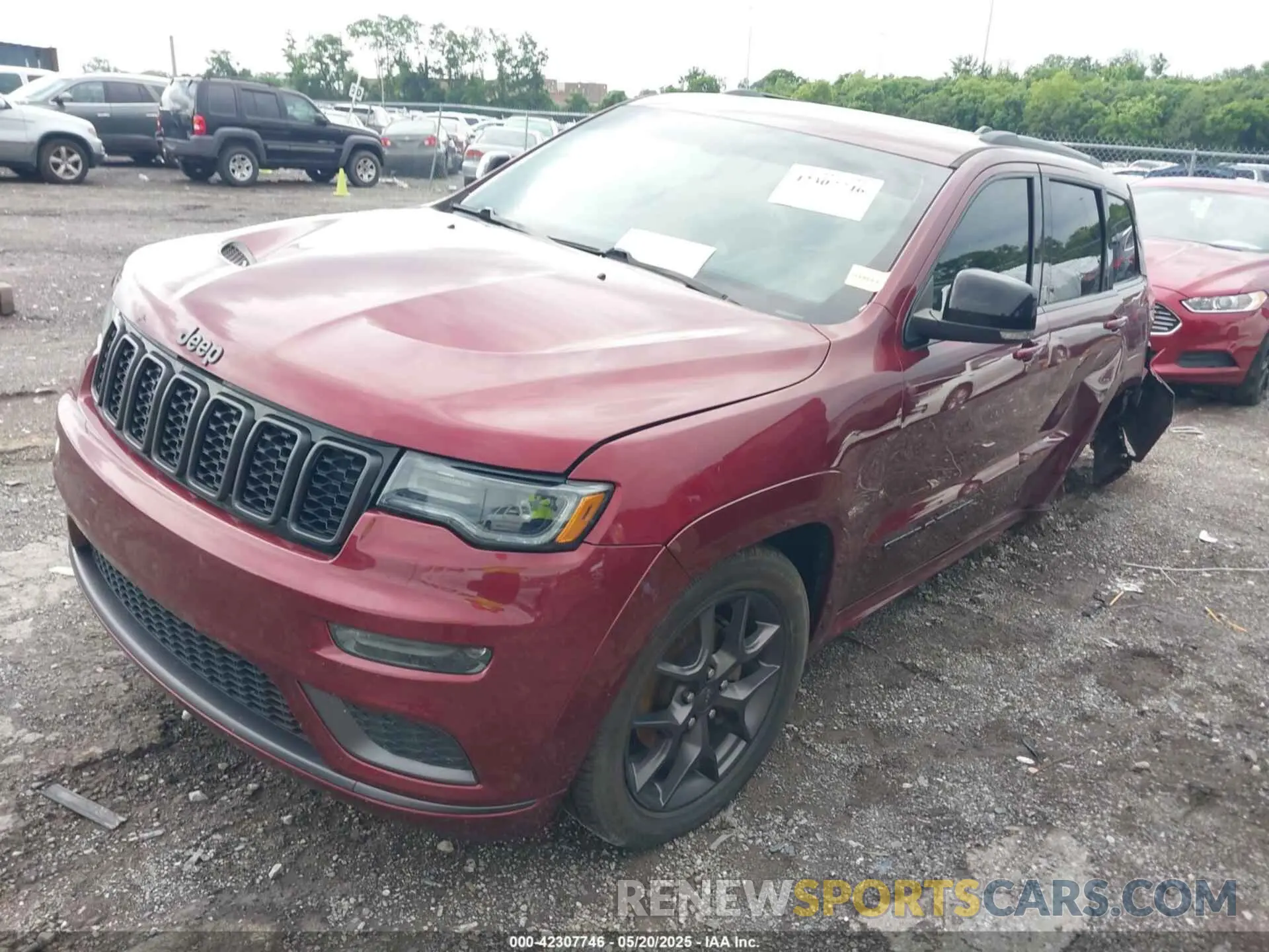 2 Photograph of a damaged car 1C4RJFBG2LC135498 JEEP GRAND CHEROKEE 2020