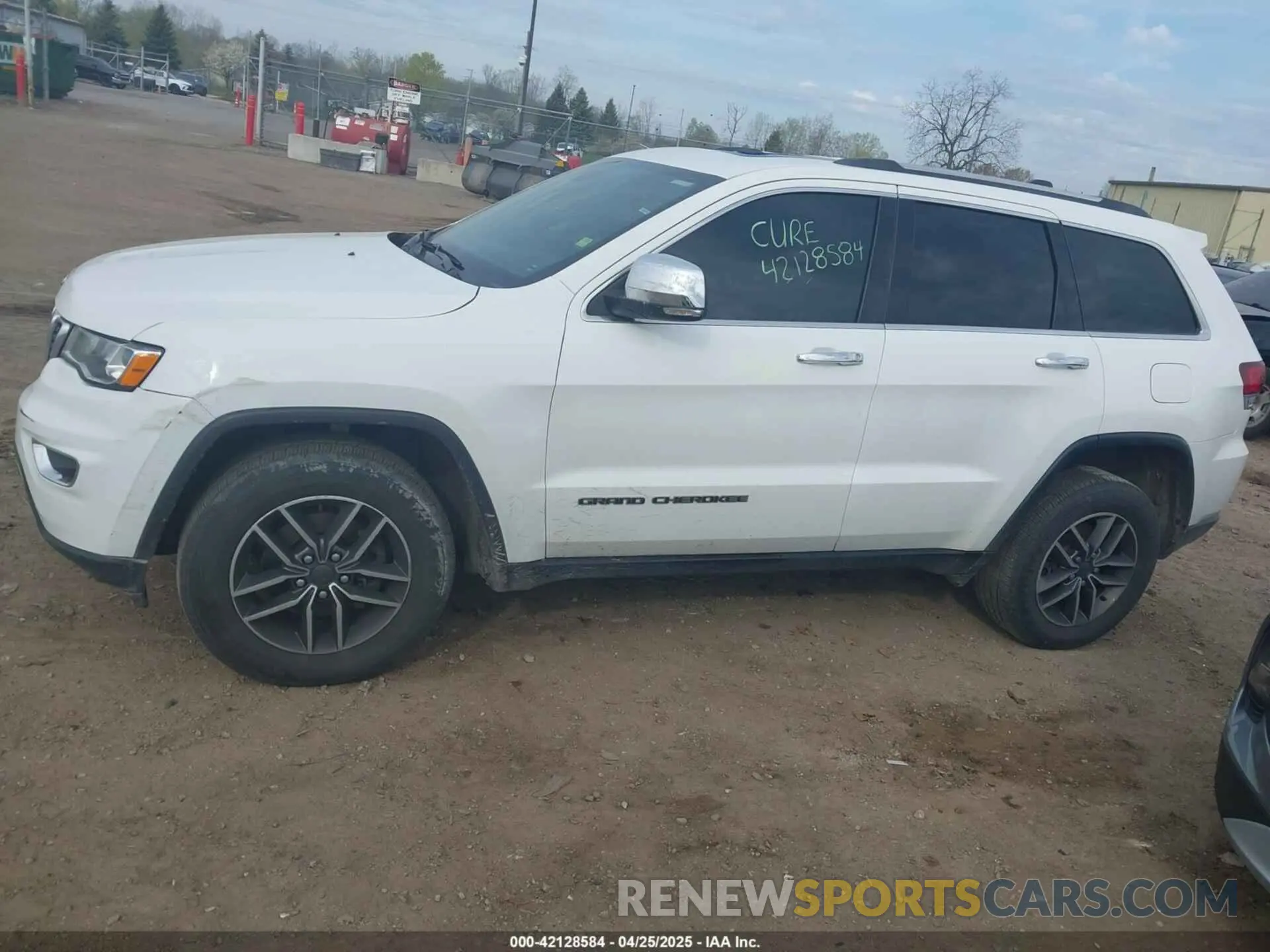 13 Photograph of a damaged car 1C4RJFBG2LC137641 JEEP GRAND CHEROKEE 2020