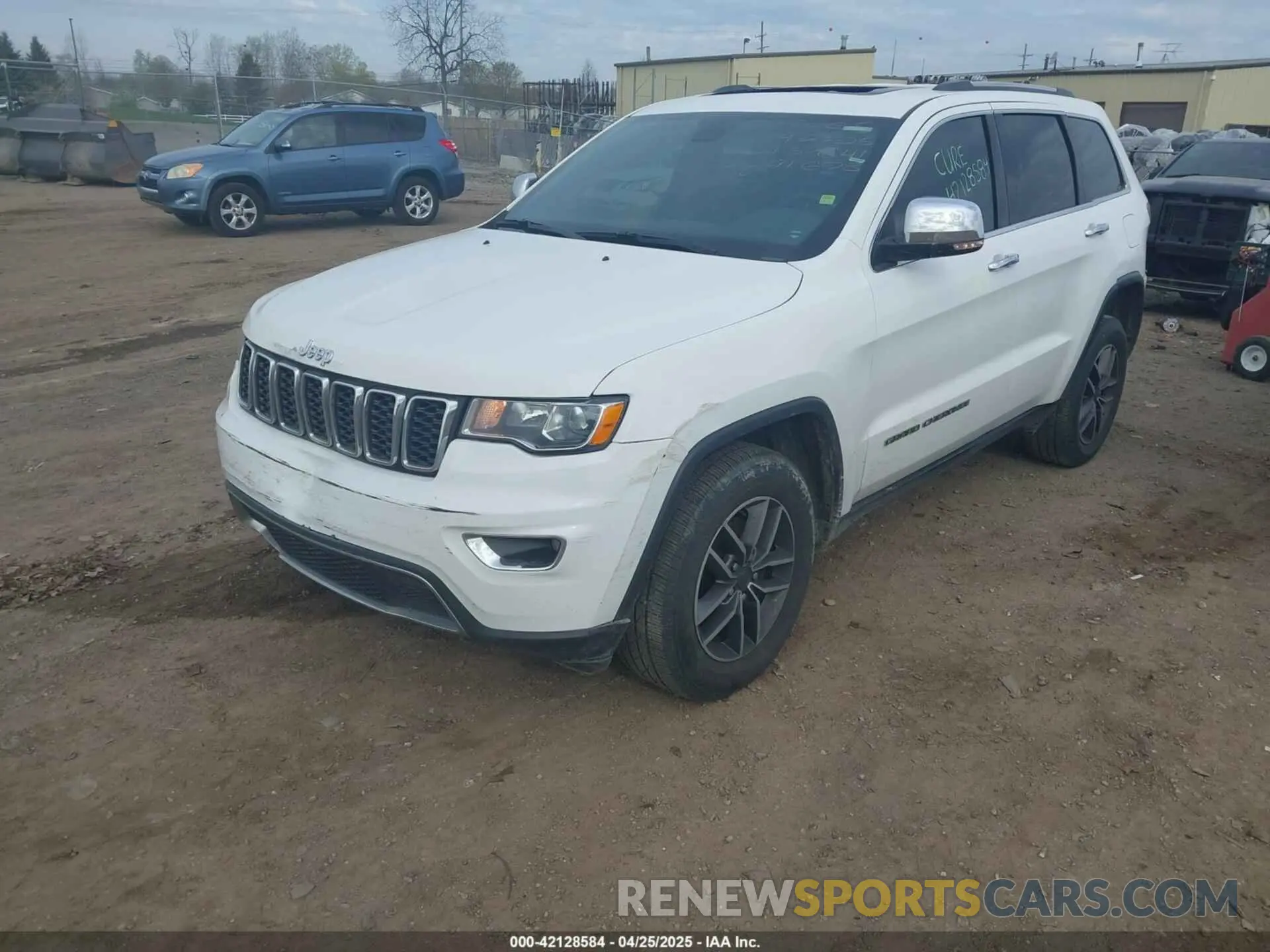 2 Photograph of a damaged car 1C4RJFBG2LC137641 JEEP GRAND CHEROKEE 2020