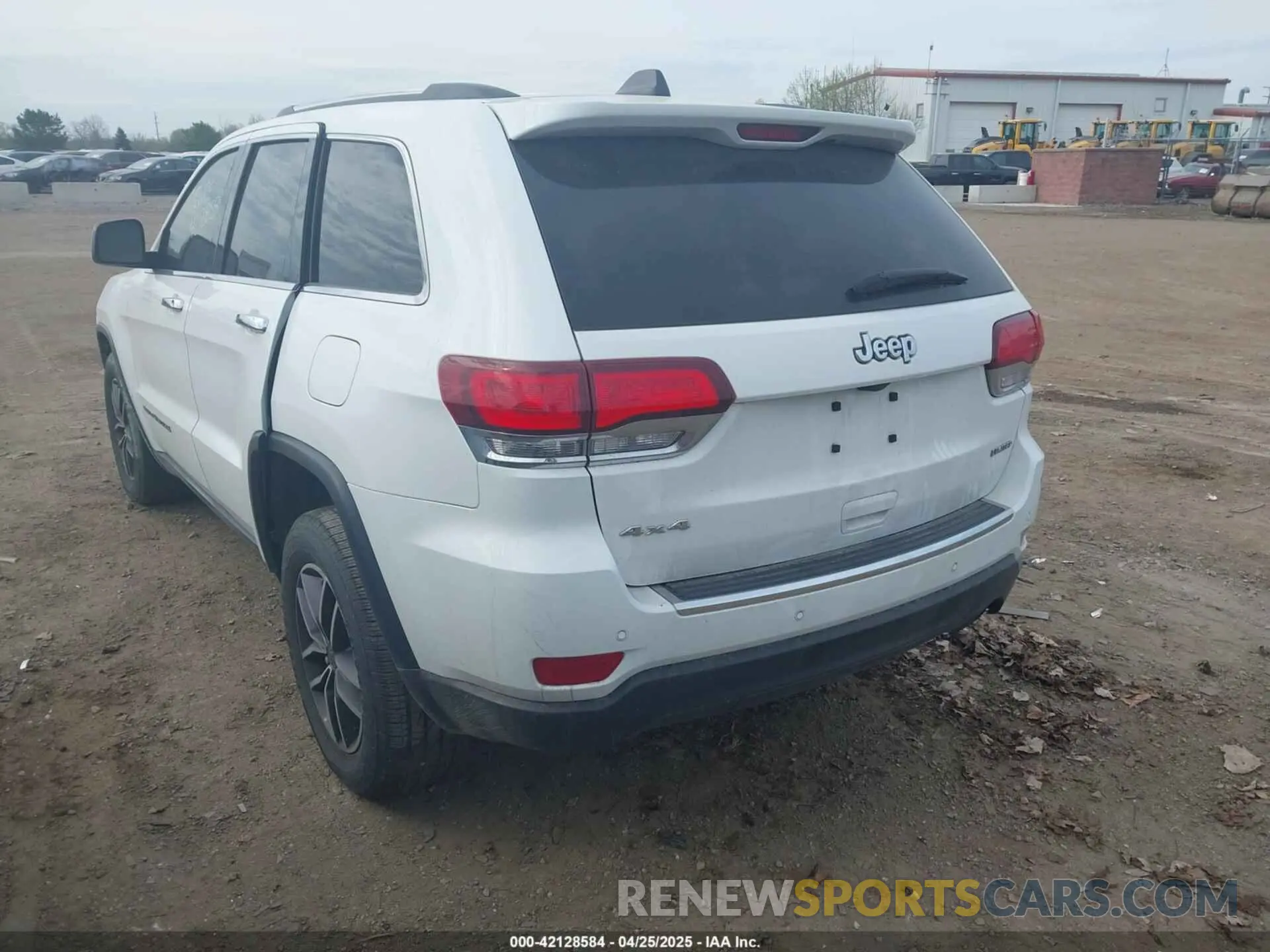 3 Photograph of a damaged car 1C4RJFBG2LC137641 JEEP GRAND CHEROKEE 2020
