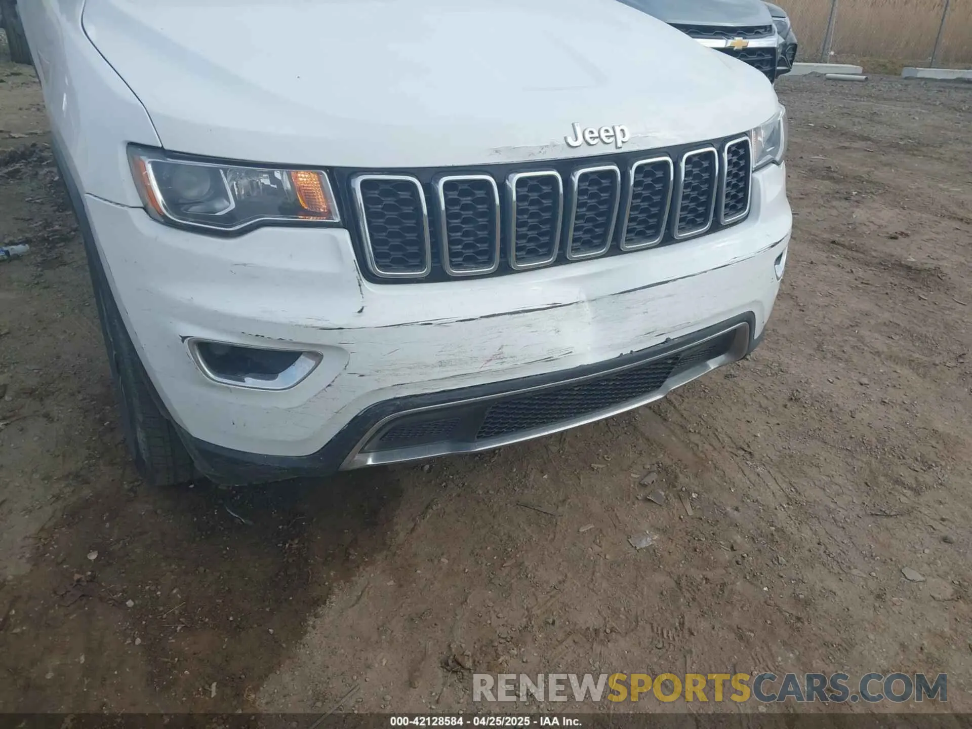 6 Photograph of a damaged car 1C4RJFBG2LC137641 JEEP GRAND CHEROKEE 2020