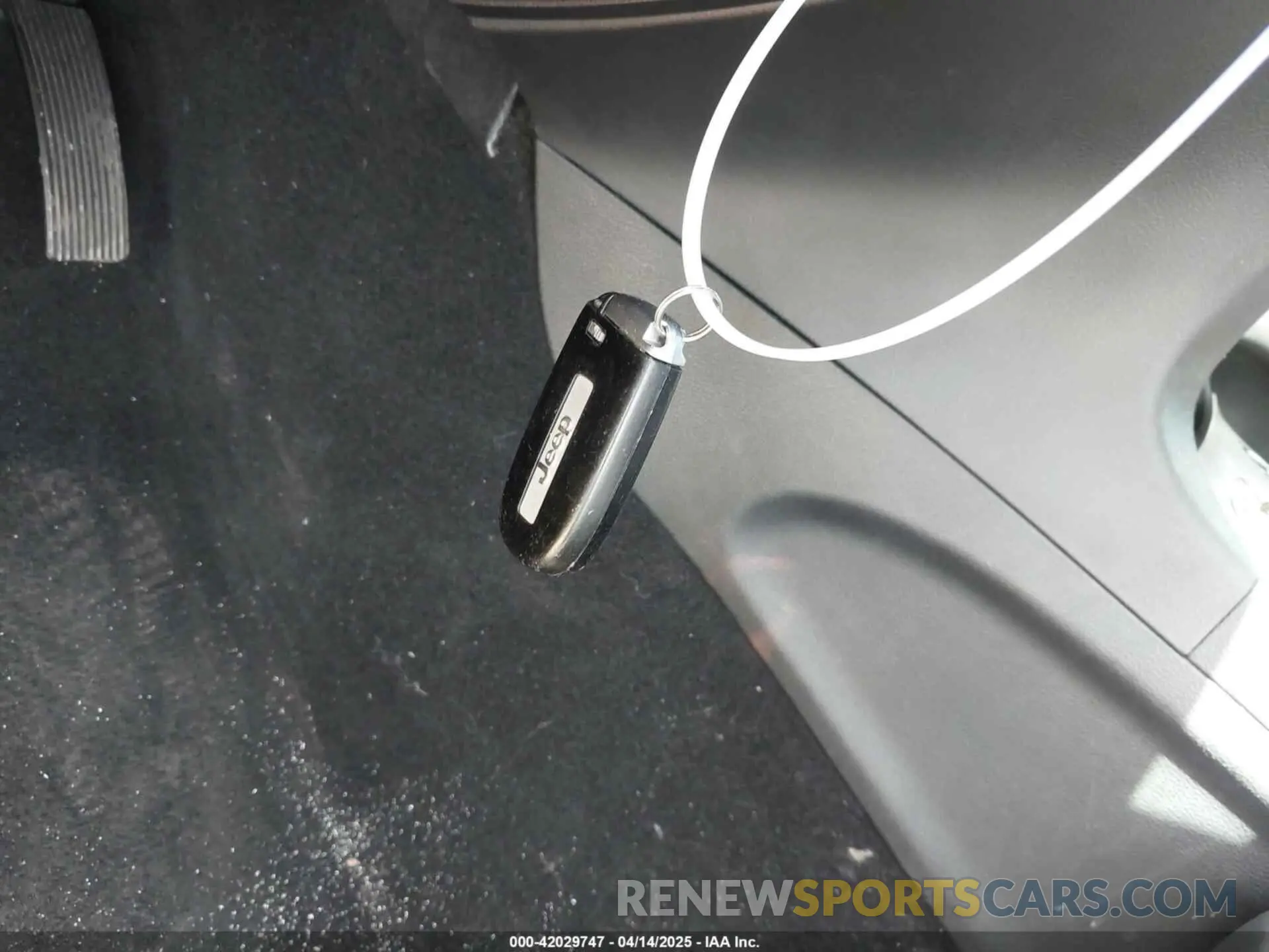 11 Photograph of a damaged car 1C4RJFBG2LC290925 JEEP GRAND CHEROKEE 2020