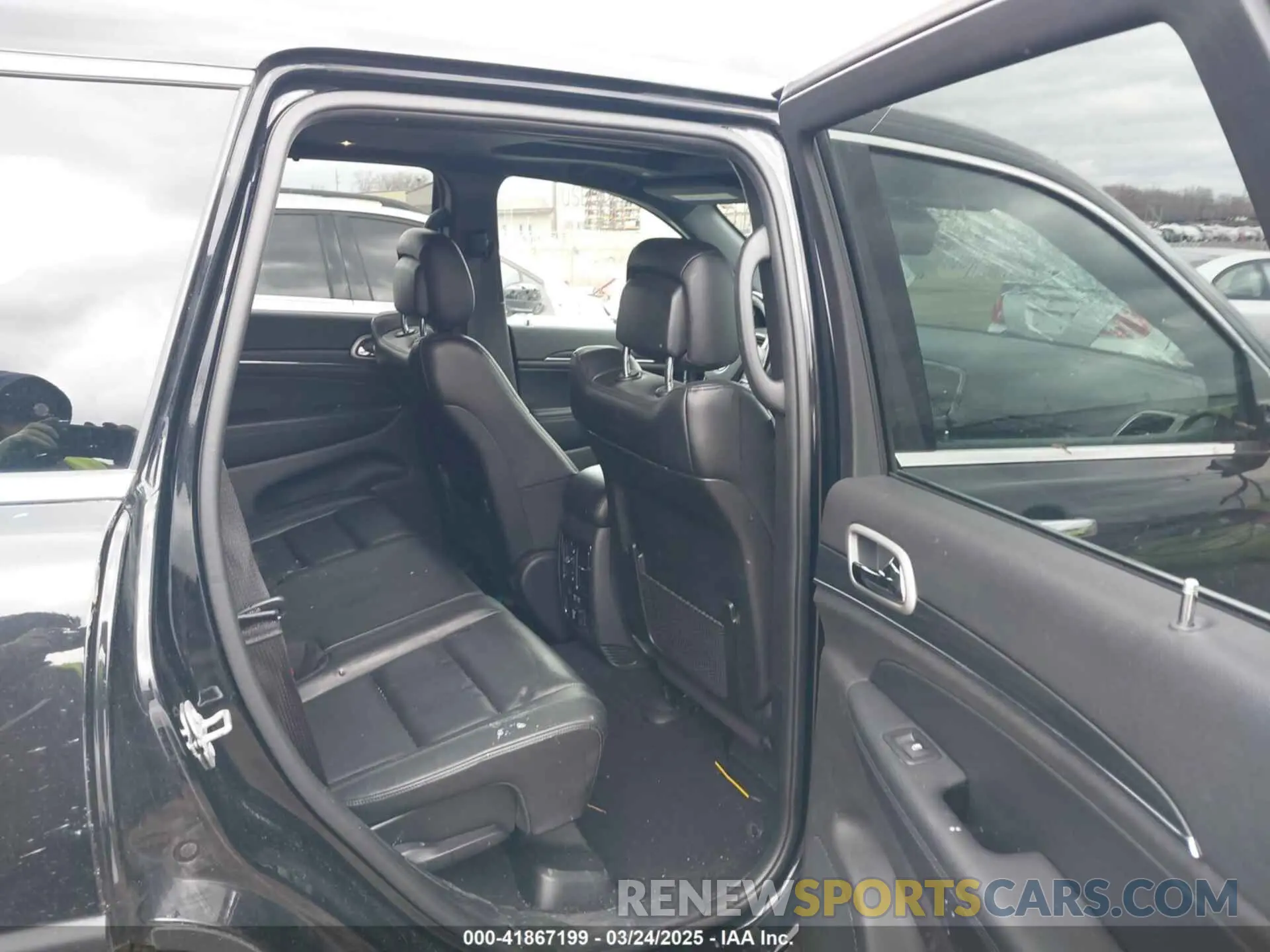 8 Фотография поврежденного автомобиля 1C4RJFBG2LC390135 JEEP GRAND CHEROKEE 2020