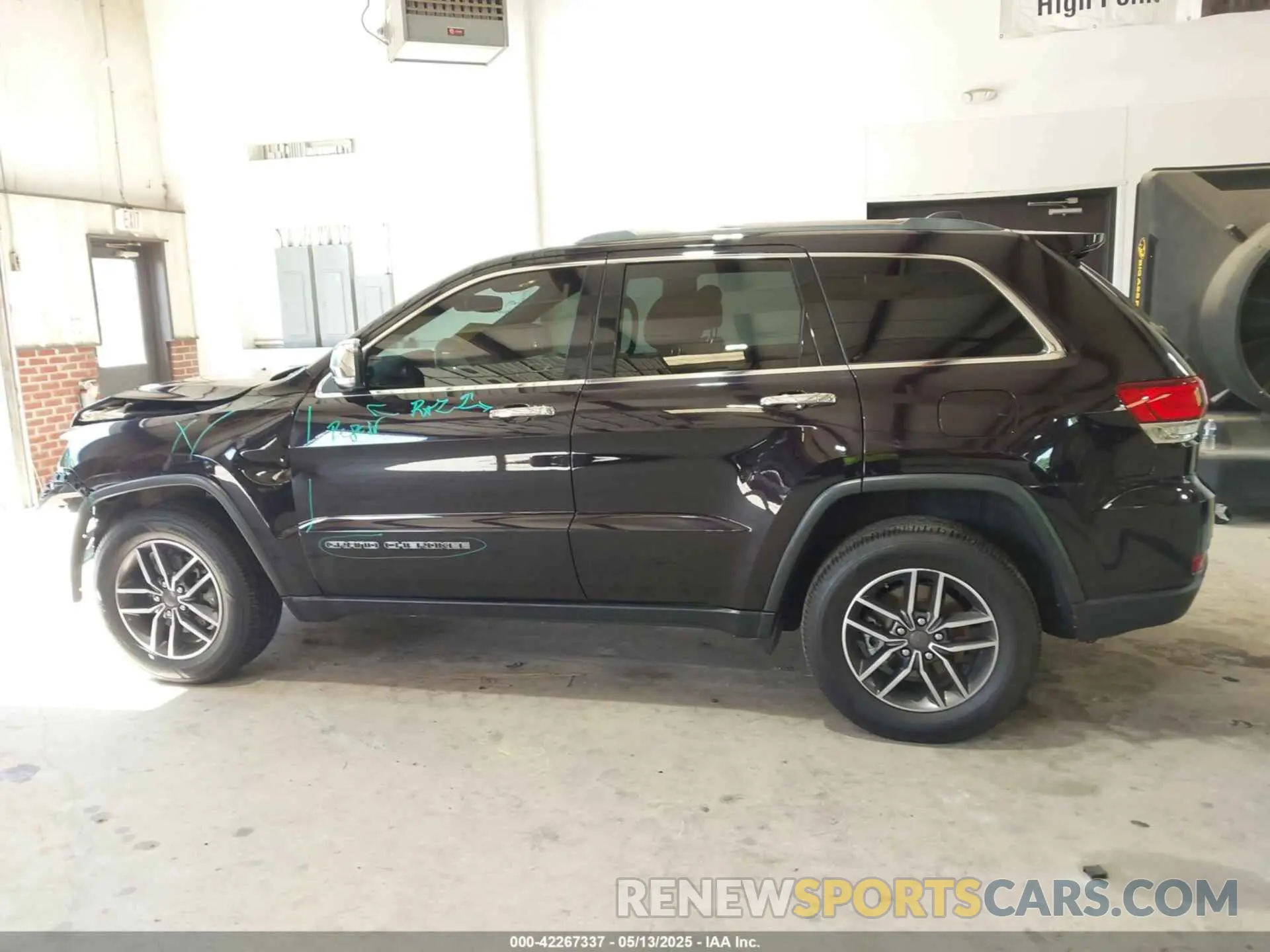 15 Photograph of a damaged car 1C4RJFBG3LC116667 JEEP GRAND CHEROKEE 2020
