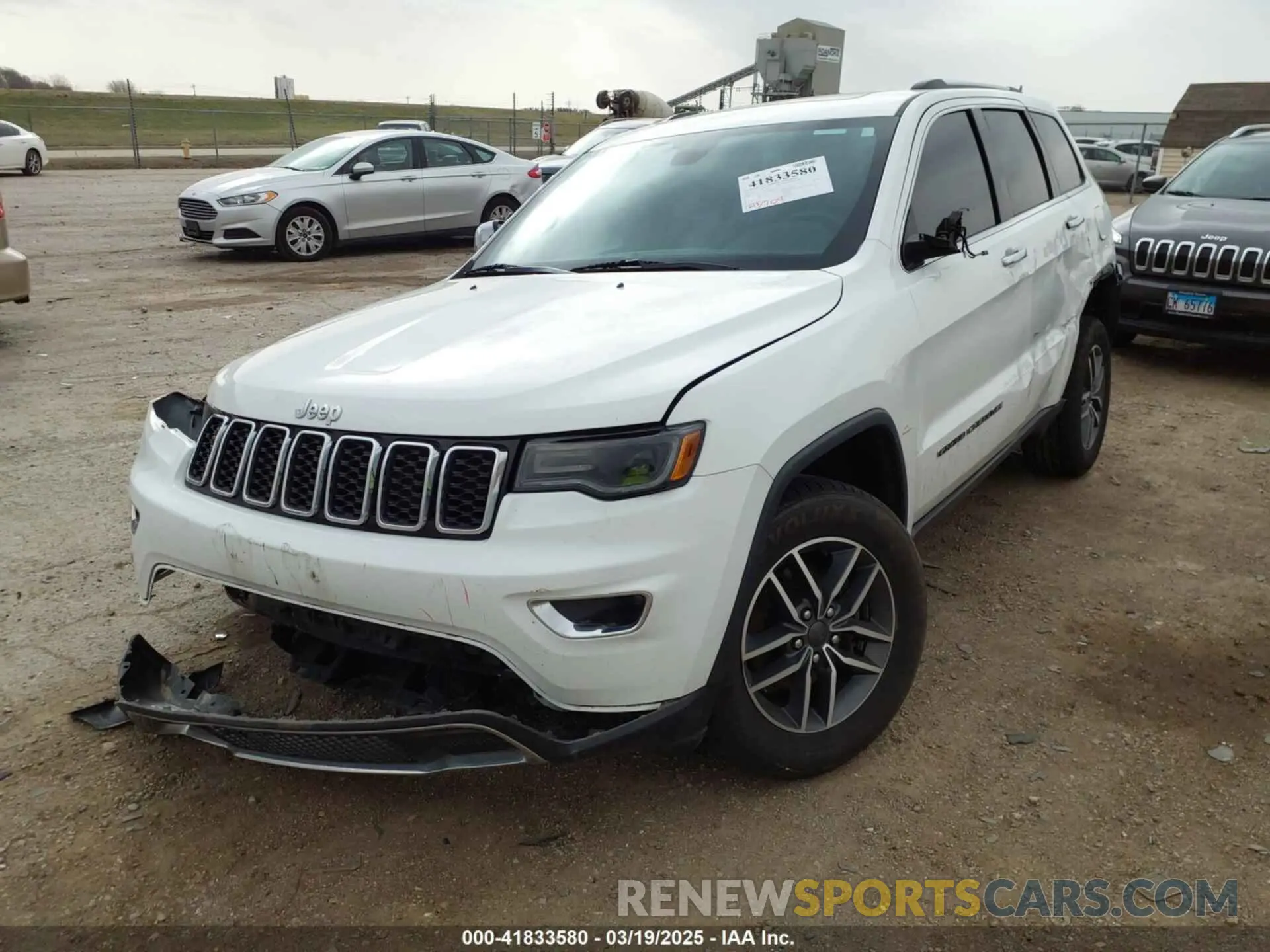 2 Photograph of a damaged car 1C4RJFBG3LC445000 JEEP GRAND CHEROKEE 2020