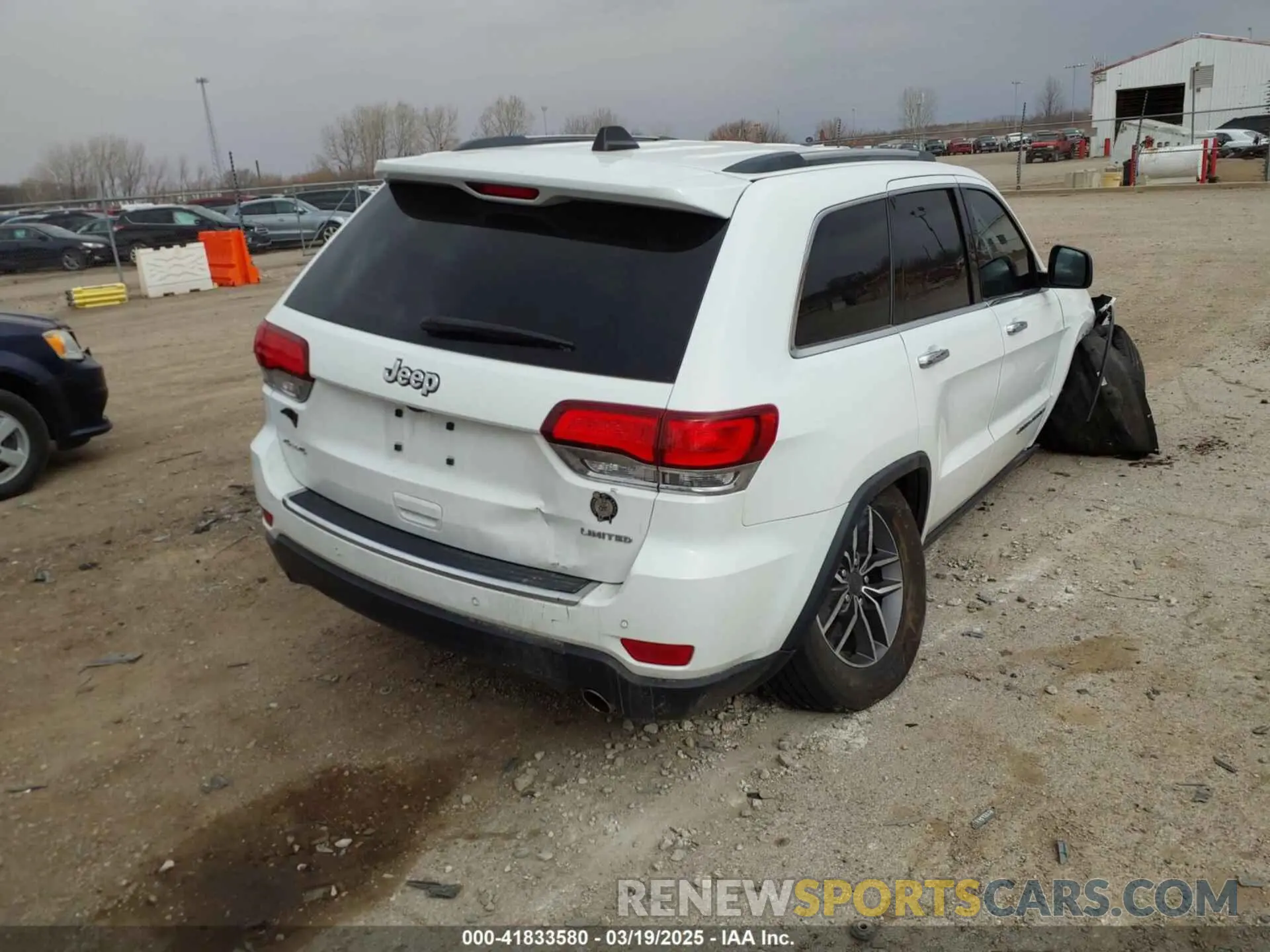 4 Photograph of a damaged car 1C4RJFBG3LC445000 JEEP GRAND CHEROKEE 2020