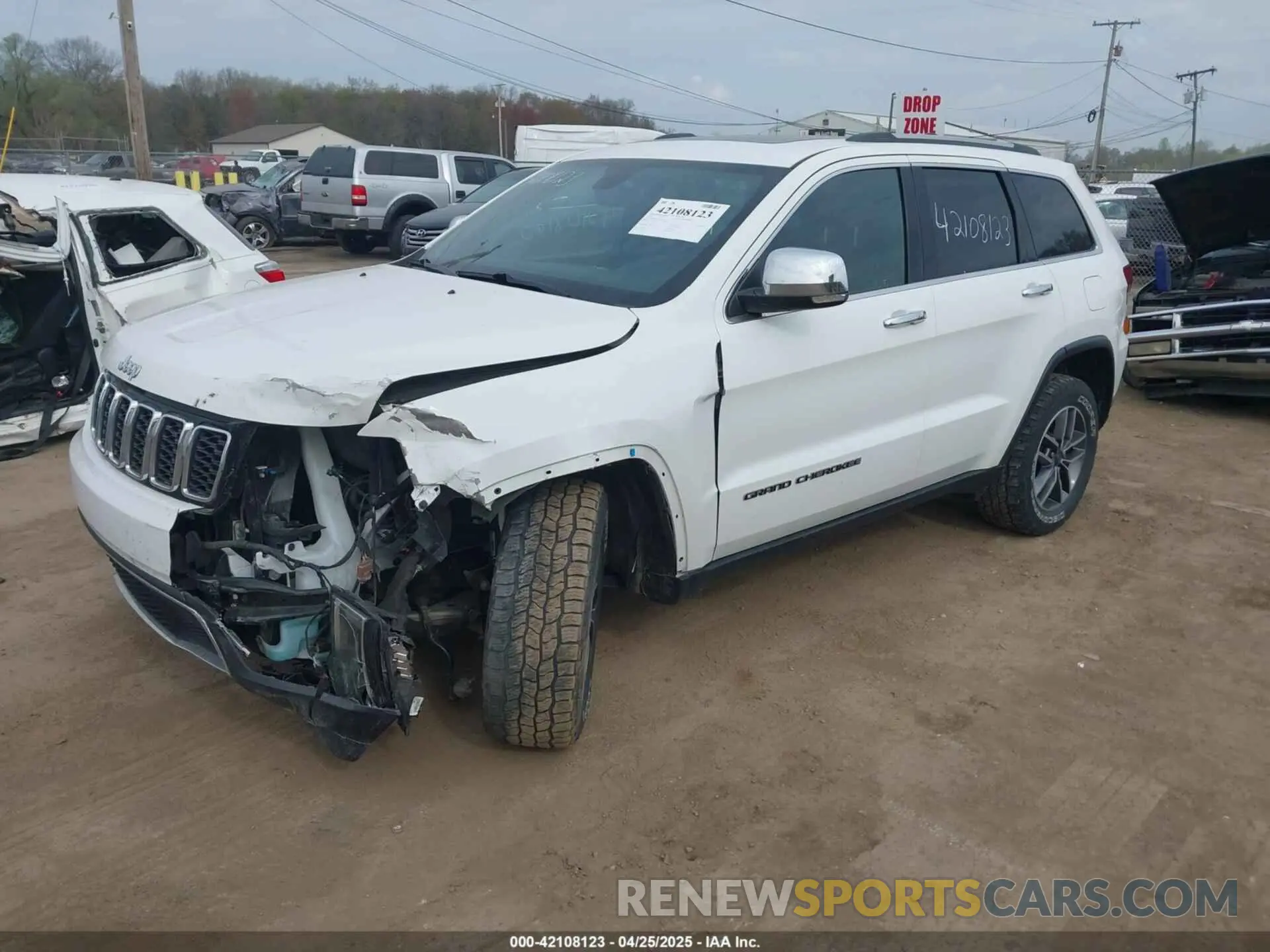 2 Photograph of a damaged car 1C4RJFBG4LC120856 JEEP GRAND CHEROKEE 2020