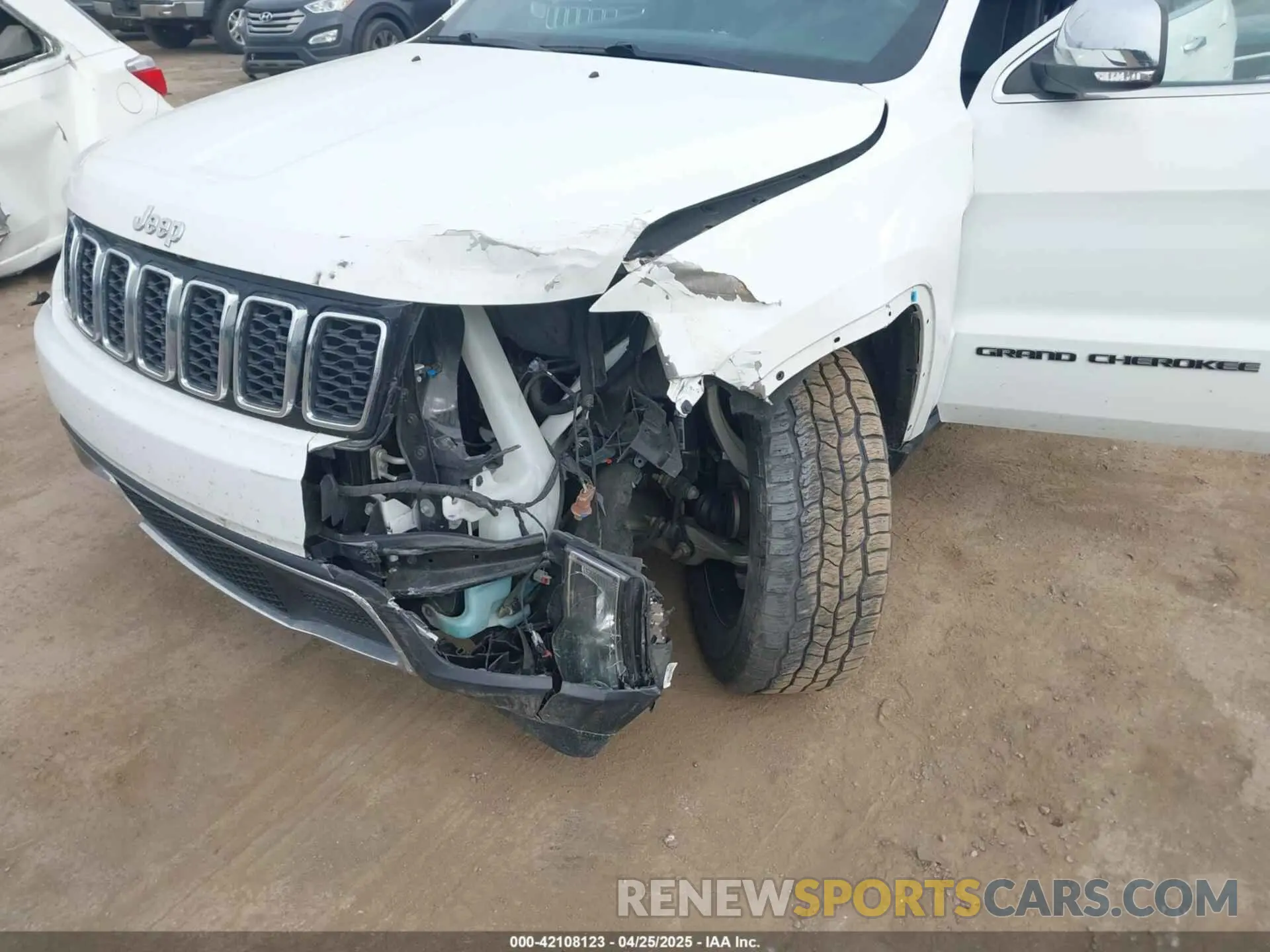 6 Photograph of a damaged car 1C4RJFBG4LC120856 JEEP GRAND CHEROKEE 2020