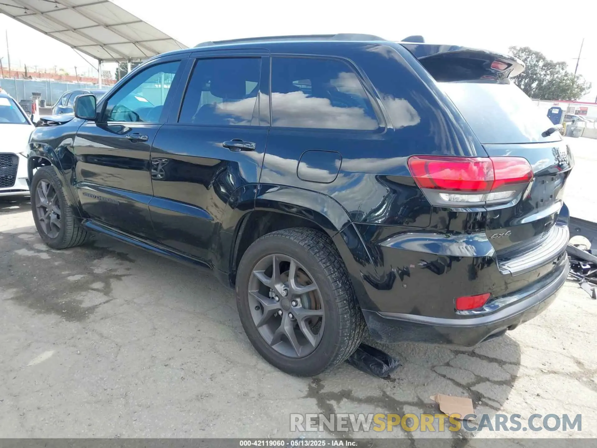 3 Photograph of a damaged car 1C4RJFBG4LC267887 JEEP GRAND CHEROKEE 2020