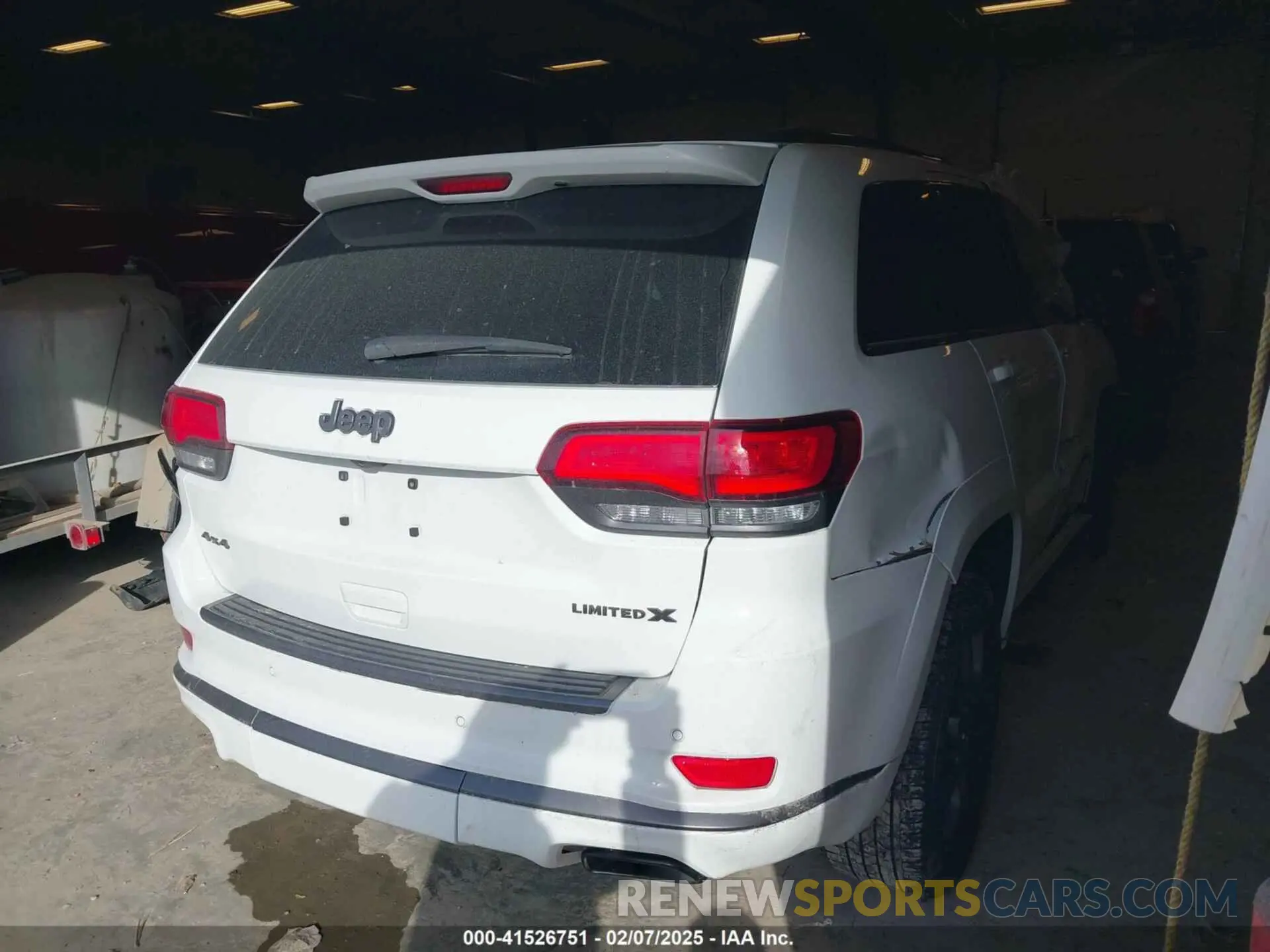 4 Photograph of a damaged car 1C4RJFBG5LC303506 JEEP GRAND CHEROKEE 2020