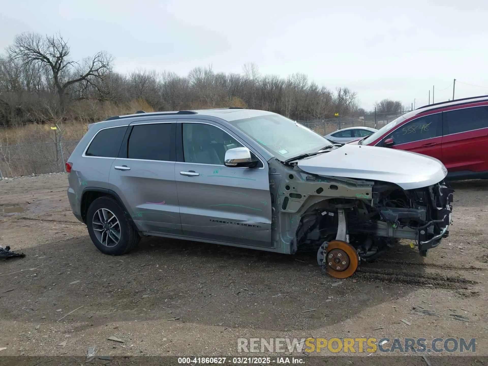 13 Photograph of a damaged car 1C4RJFBG5LC305045 JEEP GRAND CHEROKEE 2020