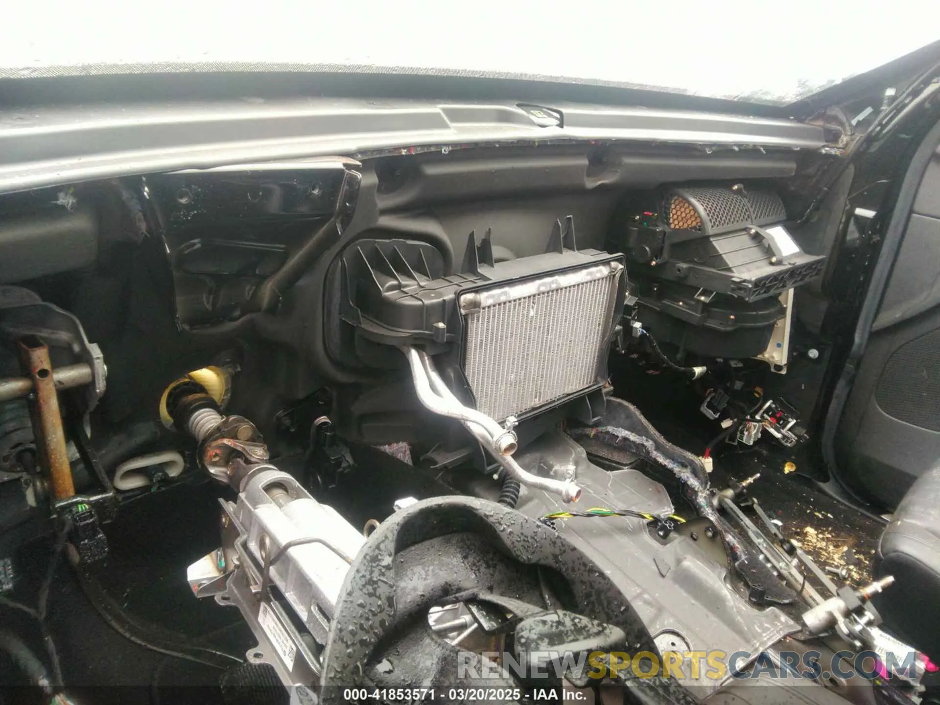 14 Photograph of a damaged car 1C4RJFBG5LC326526 JEEP GRAND CHEROKEE 2020