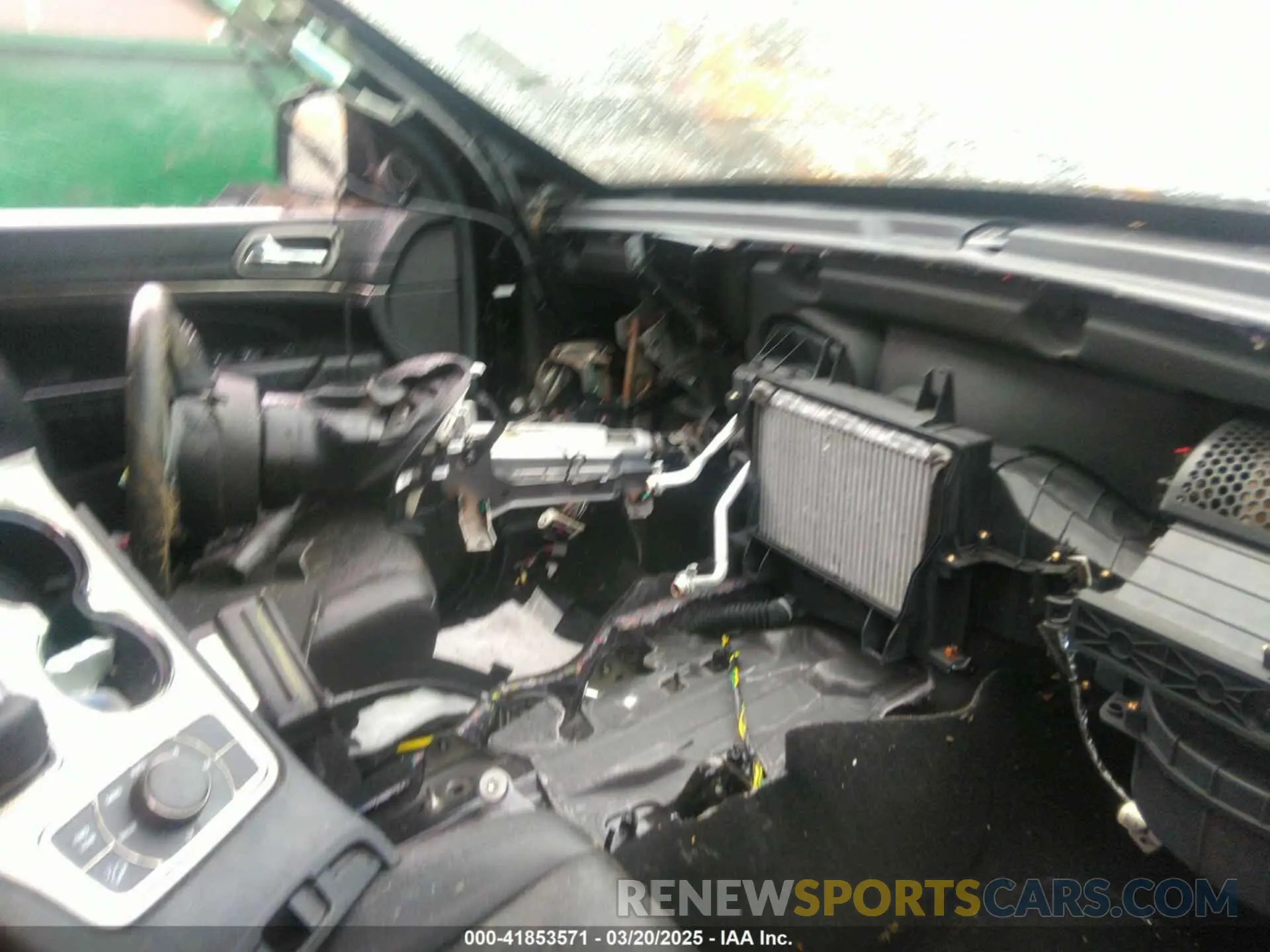 5 Photograph of a damaged car 1C4RJFBG5LC326526 JEEP GRAND CHEROKEE 2020
