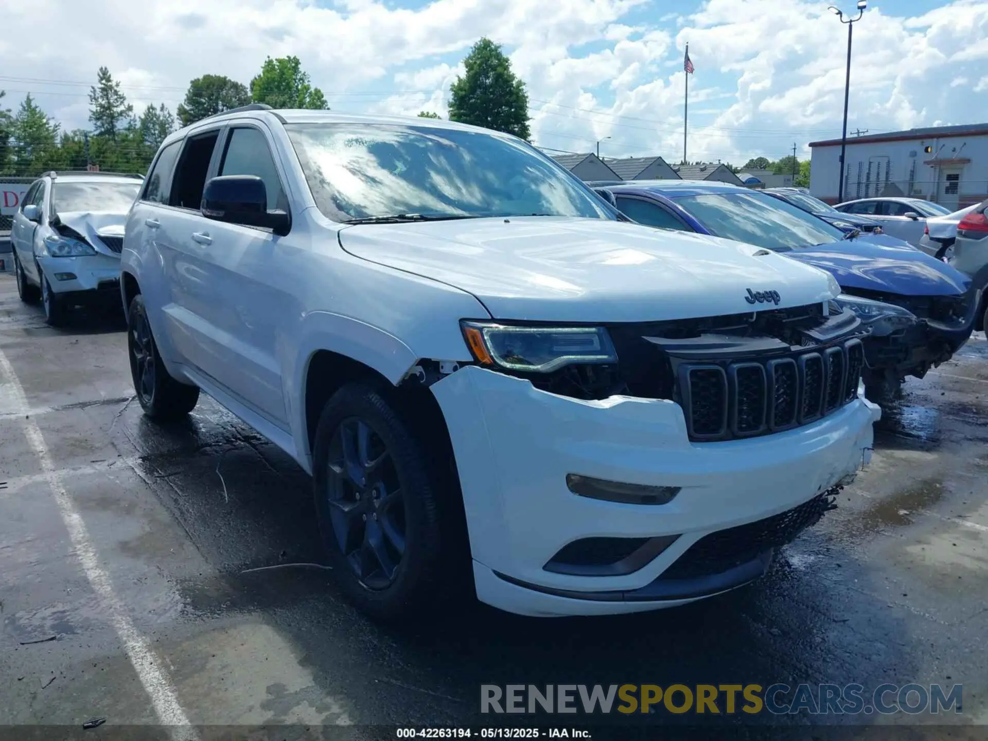 1 Photograph of a damaged car 1C4RJFBG5LC333430 JEEP GRAND CHEROKEE 2020