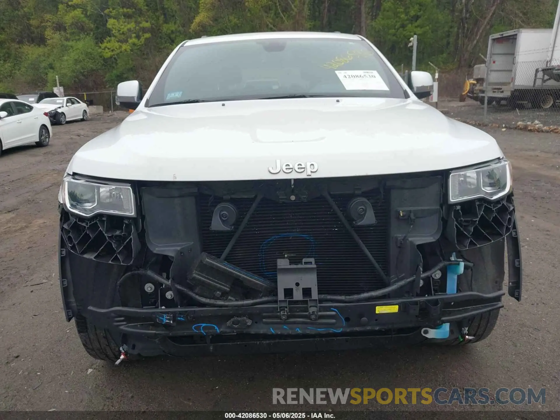 13 Photograph of a damaged car 1C4RJFBG6LC167435 JEEP GRAND CHEROKEE 2020