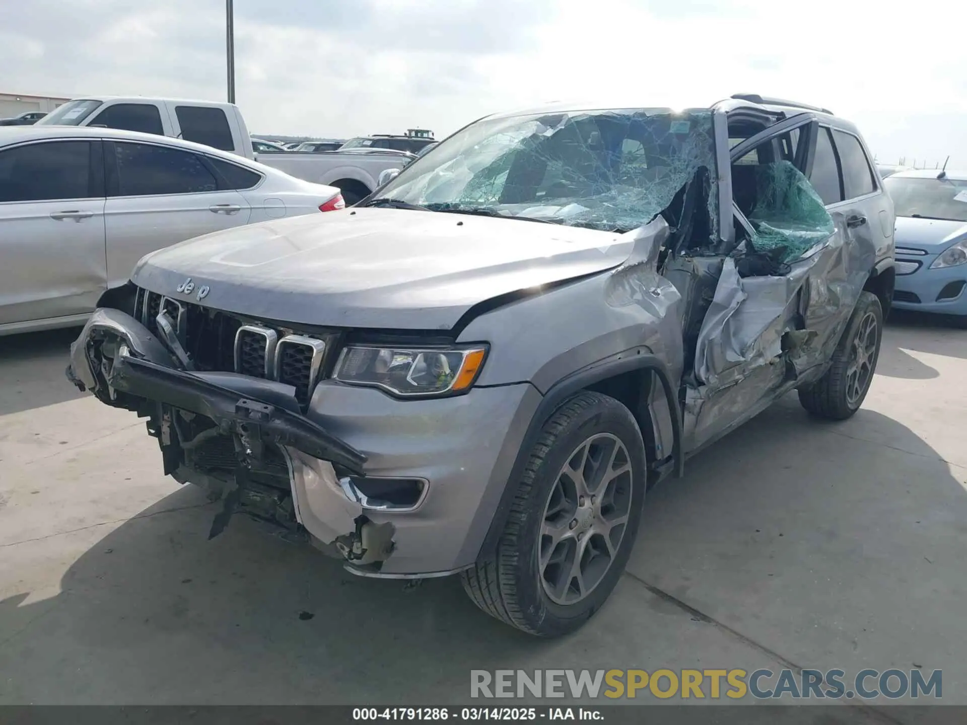 2 Photograph of a damaged car 1C4RJFBG7LC152068 JEEP GRAND CHEROKEE 2020