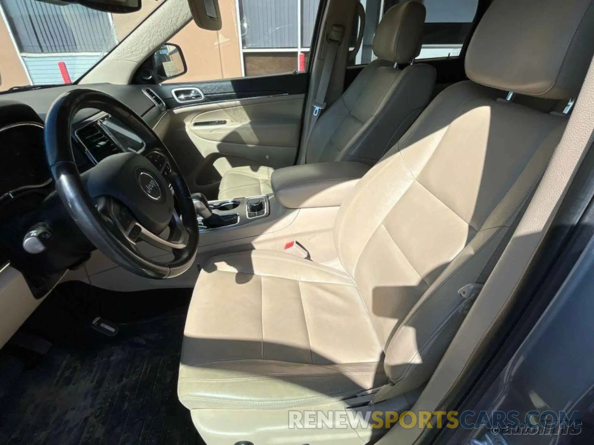 11 Photograph of a damaged car 1C4RJFBG7LC366929 JEEP GRAND CHEROKEE 2020