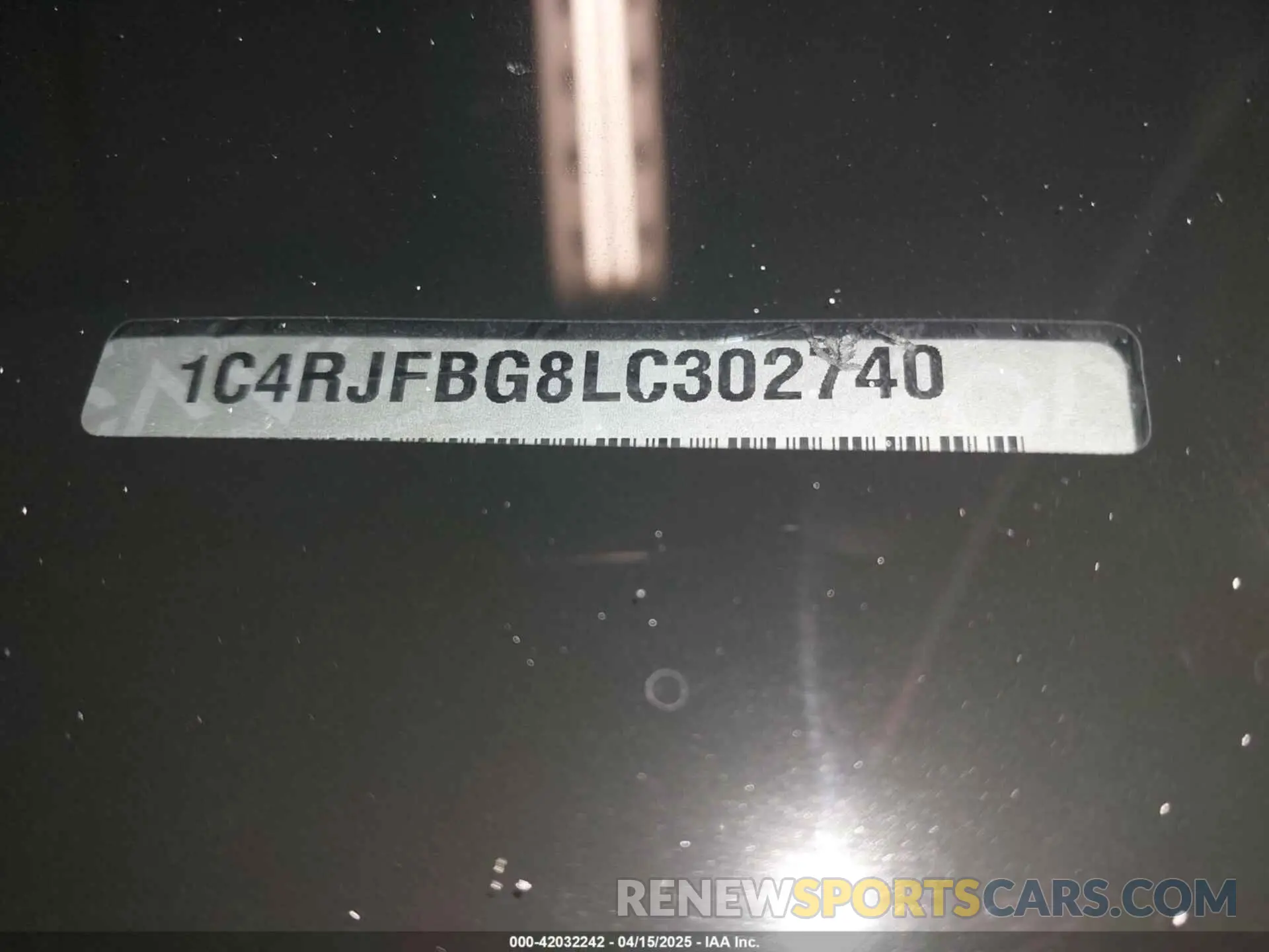 18 Фотография поврежденного автомобиля 1C4RJFBG8LC302740 JEEP GRAND CHEROKEE 2020