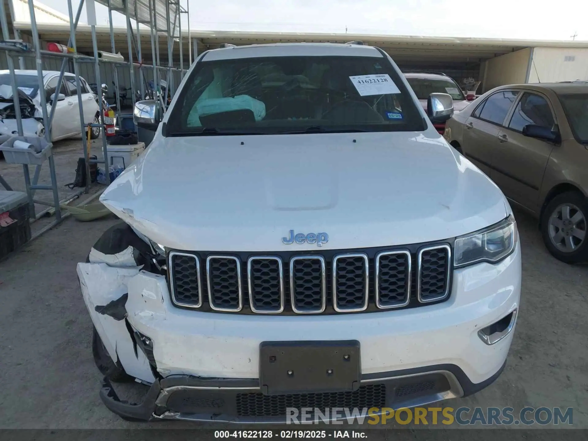 12 Photograph of a damaged car 1C4RJFBG9LC334080 JEEP GRAND CHEROKEE 2020