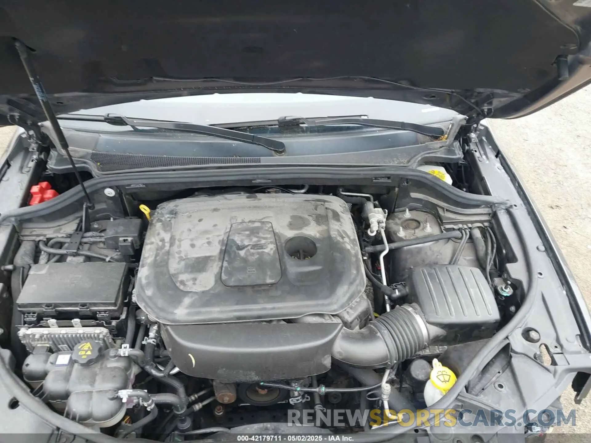10 Photograph of a damaged car 1C4RJFBG9LC413894 JEEP GRAND CHEROKEE 2020