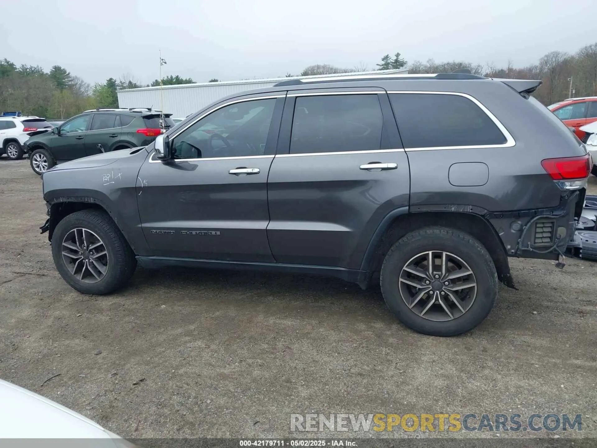15 Photograph of a damaged car 1C4RJFBG9LC413894 JEEP GRAND CHEROKEE 2020
