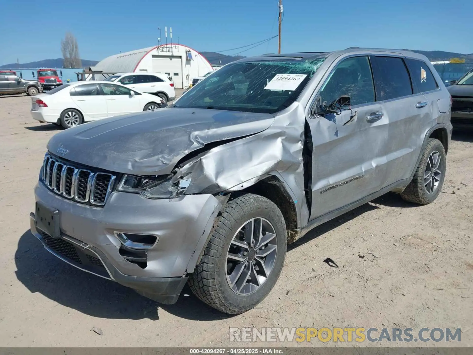 2 Фотография поврежденного автомобиля 1C4RJFBGXLC322505 JEEP GRAND CHEROKEE 2020