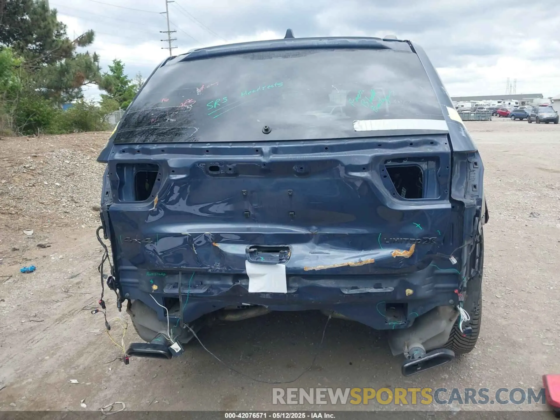 17 Фотография поврежденного автомобиля 1C4RJFBT4LC106890 JEEP GRAND CHEROKEE 2020
