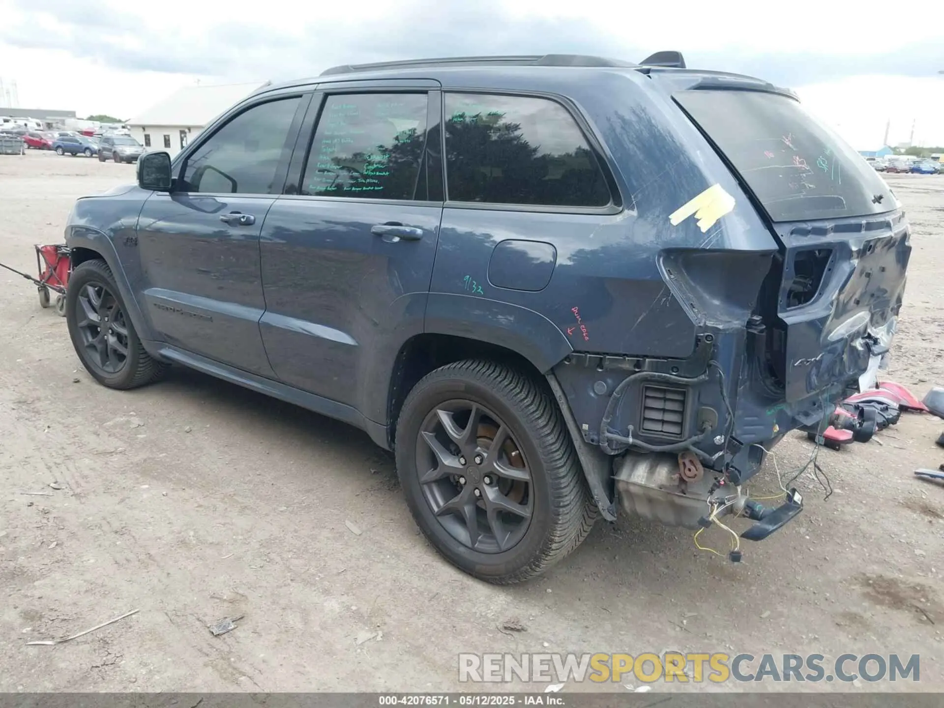 3 Фотография поврежденного автомобиля 1C4RJFBT4LC106890 JEEP GRAND CHEROKEE 2020