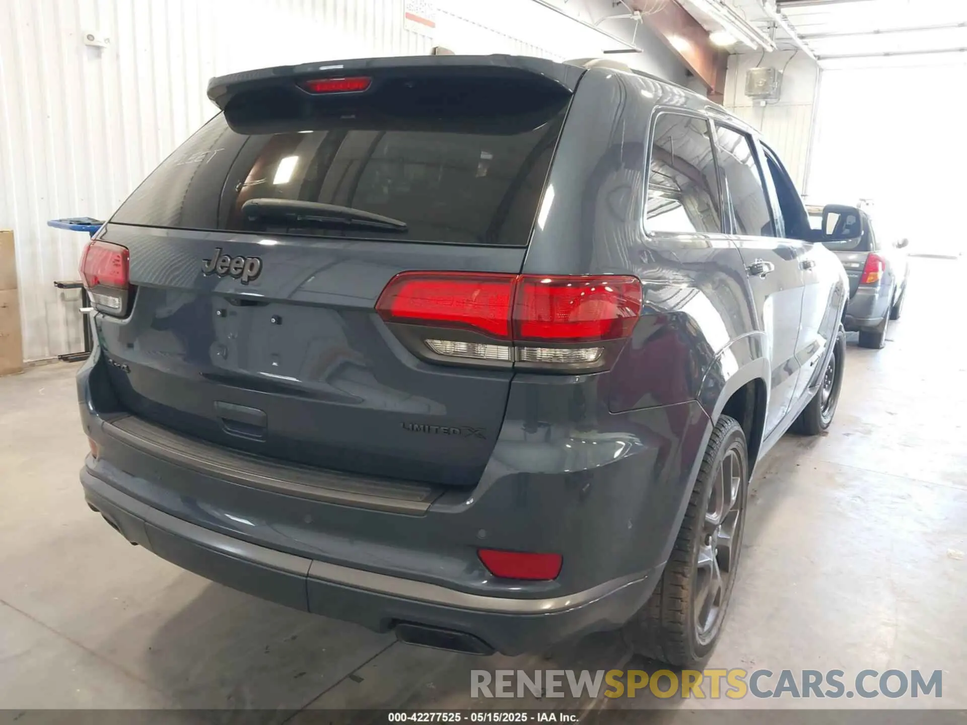 4 Photograph of a damaged car 1C4RJFBT9LC185120 JEEP GRAND CHEROKEE 2020