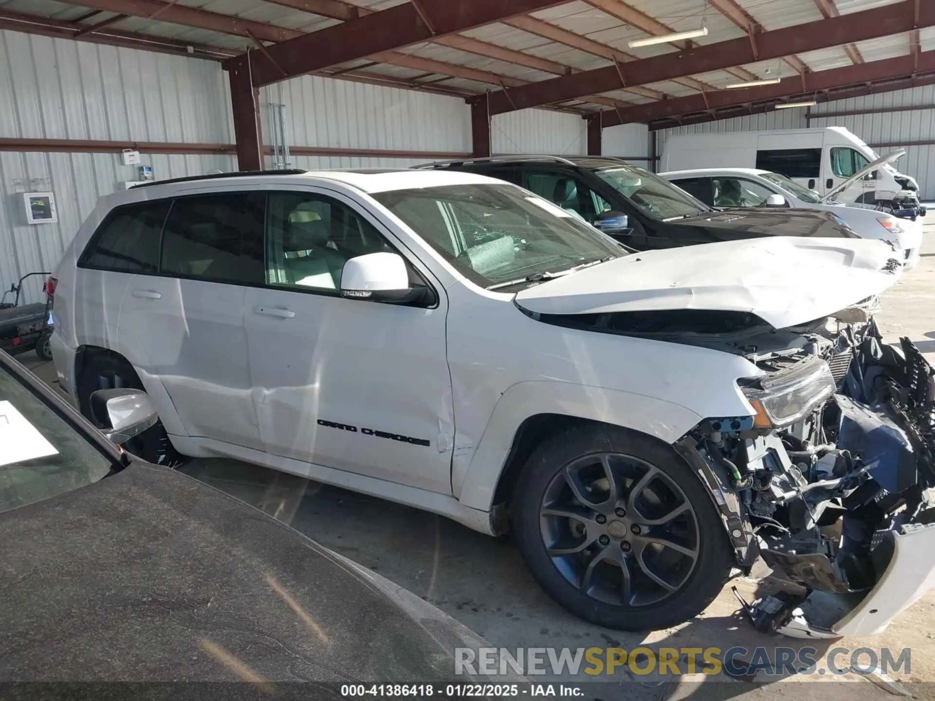 13 Photograph of a damaged car 1C4RJFCG4LC158425 JEEP GRAND CHEROKEE 2020