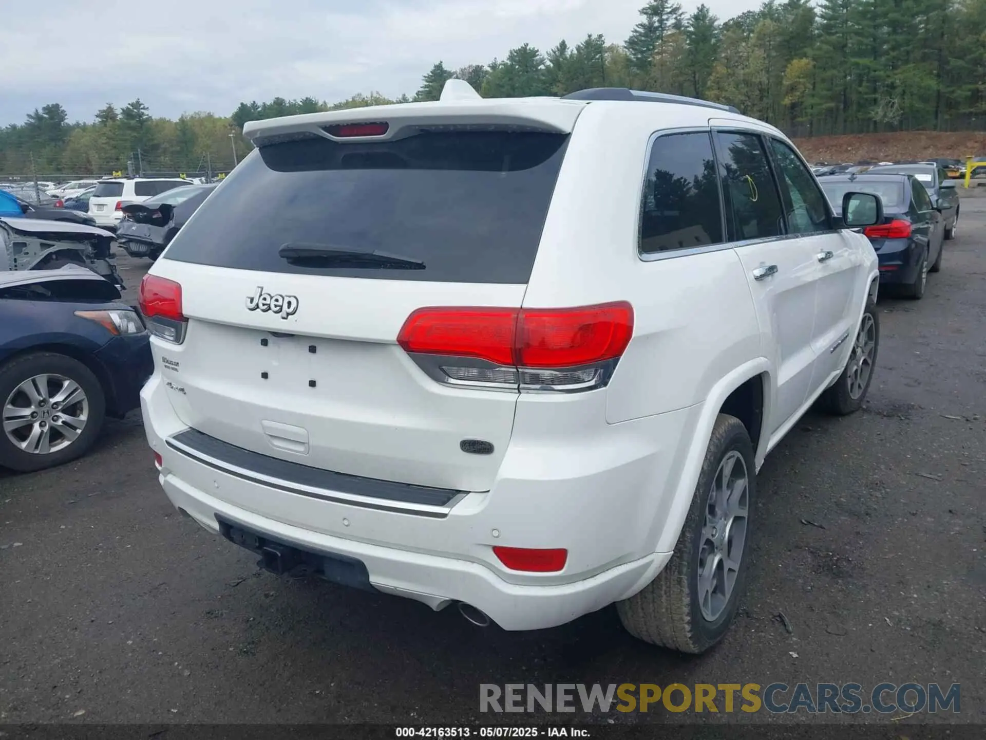4 Photograph of a damaged car 1C4RJFCT2LC135805 JEEP GRAND CHEROKEE 2020