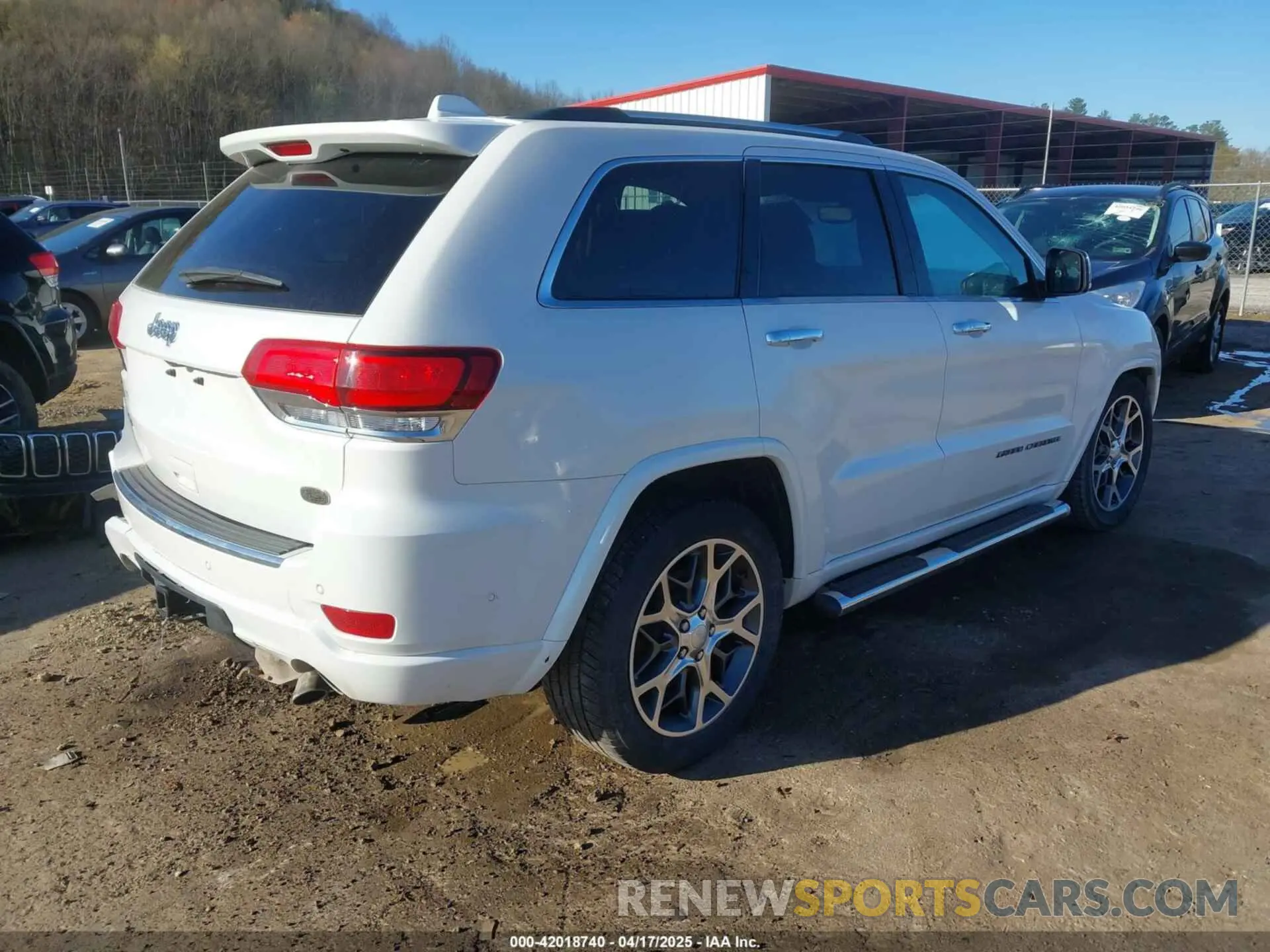 4 Photograph of a damaged car 1C4RJFCT2LC213189 JEEP GRAND CHEROKEE 2020