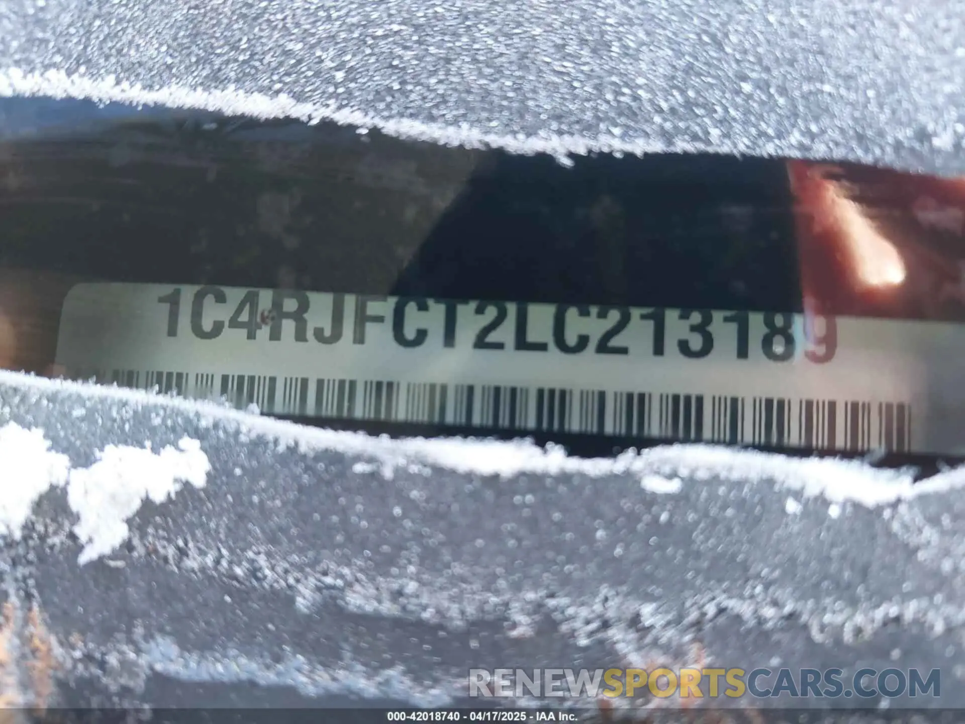 9 Photograph of a damaged car 1C4RJFCT2LC213189 JEEP GRAND CHEROKEE 2020