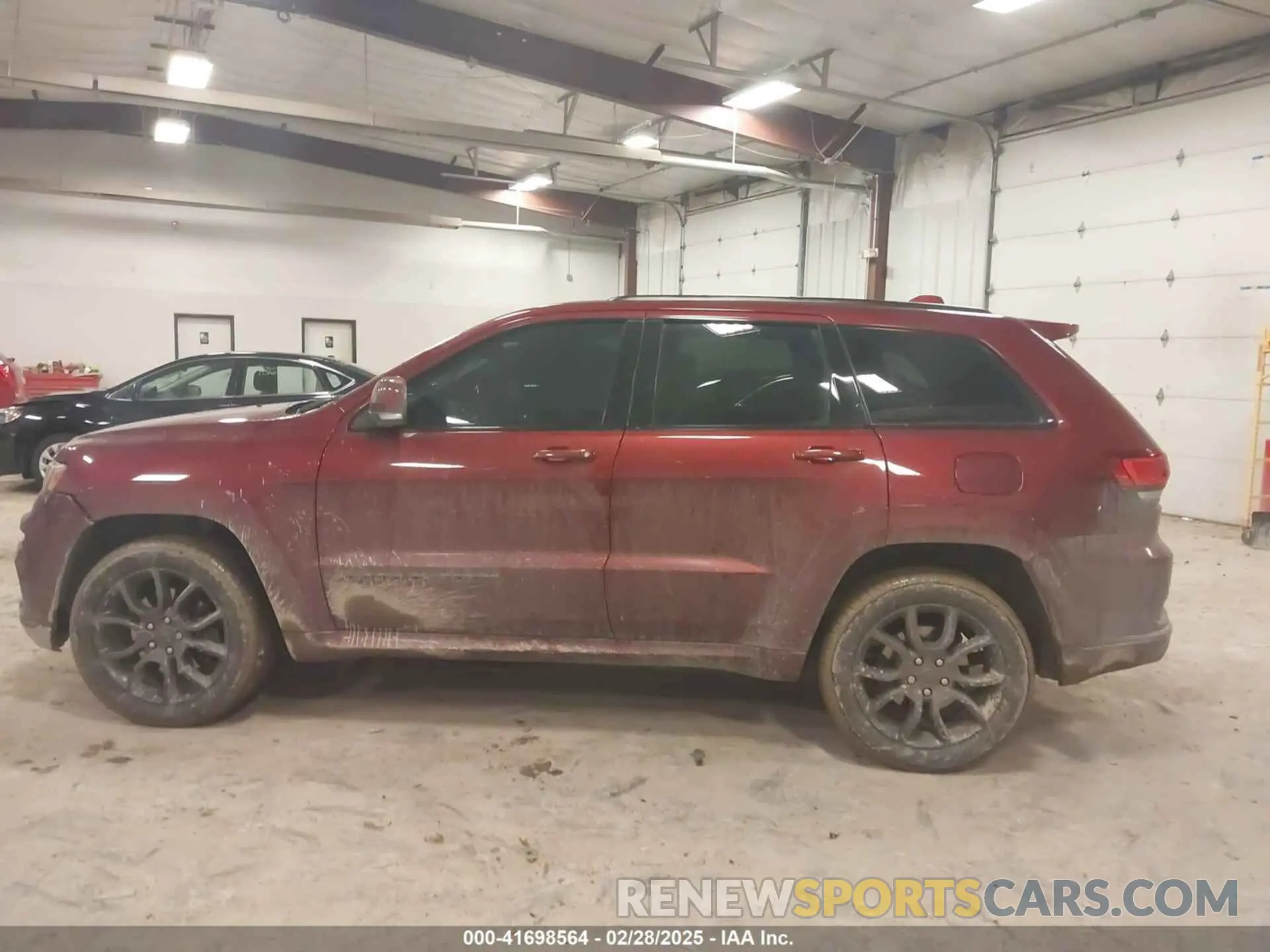 14 Photograph of a damaged car 1C4RJFCT3LC355213 JEEP GRAND CHEROKEE 2020