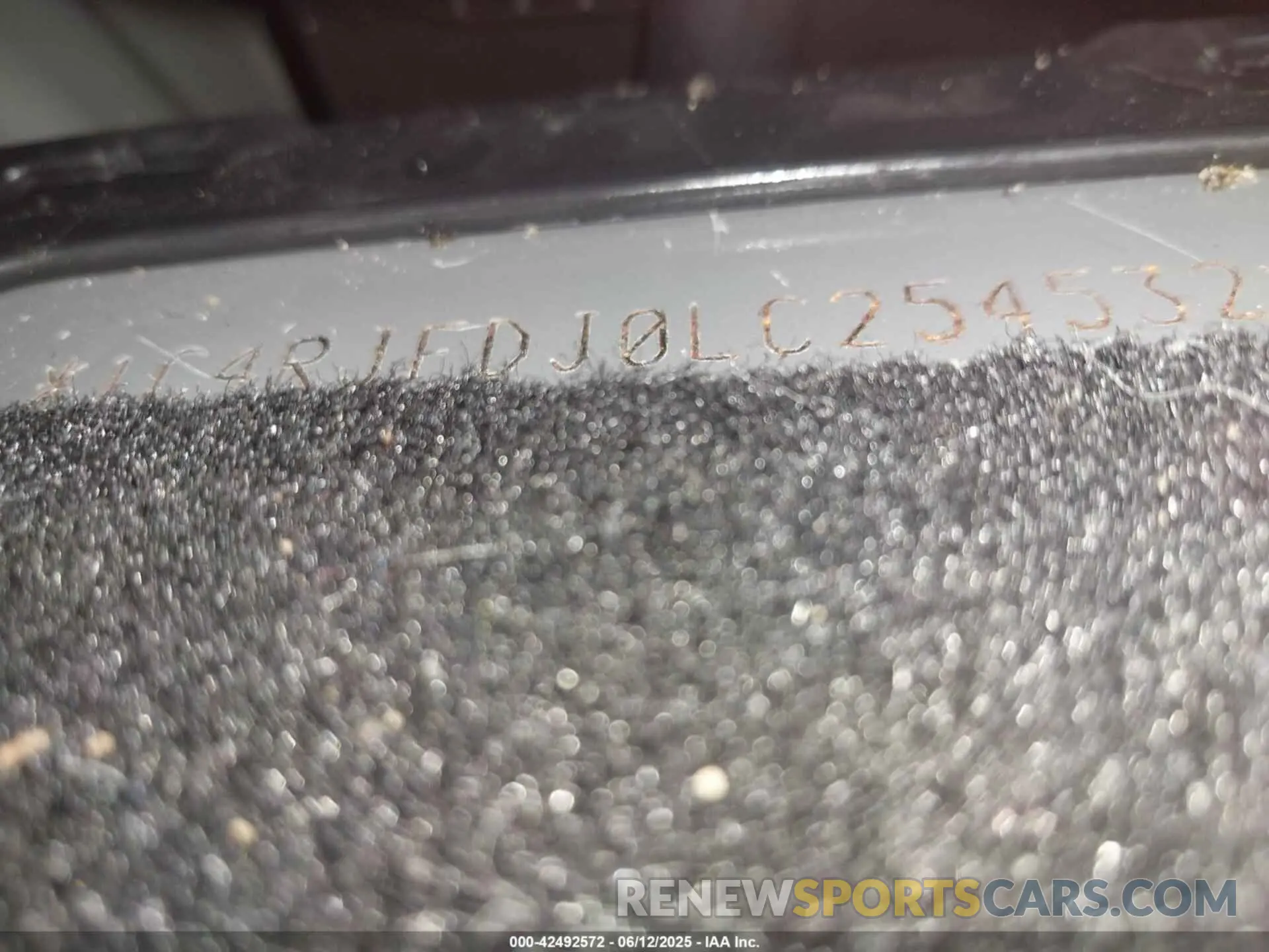 9 Photograph of a damaged car 1C4RJFDJ0LC254532 JEEP GRAND CHEROKEE 2020