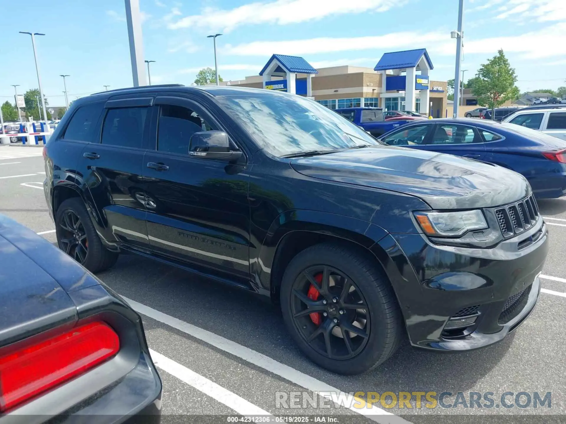 13 Photograph of a damaged car 1C4RJFDJ2LC204148 JEEP GRAND CHEROKEE 2020