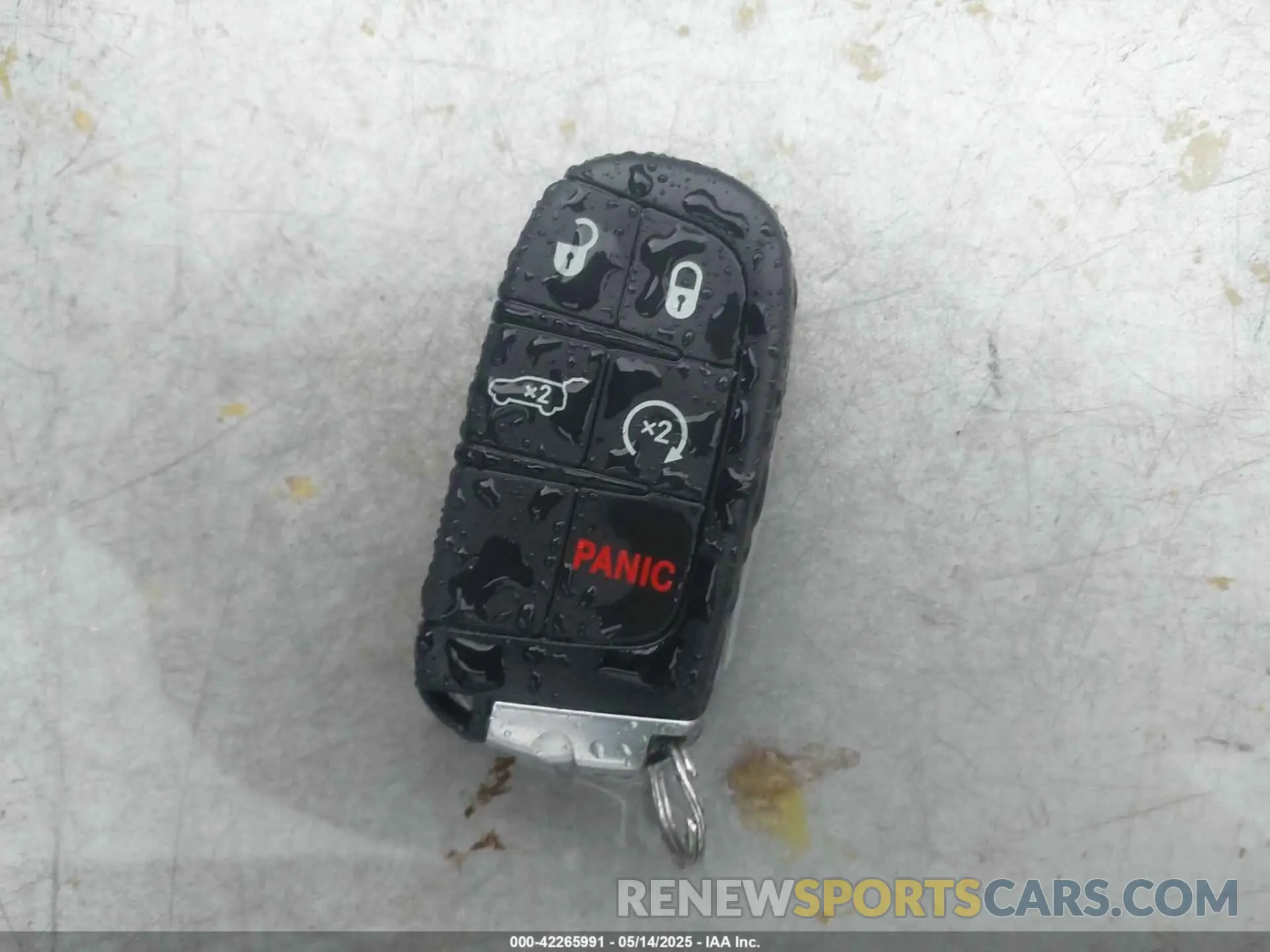 11 Photograph of a damaged car 1C4RJFJT4LC137073 JEEP GRAND CHEROKEE 2020