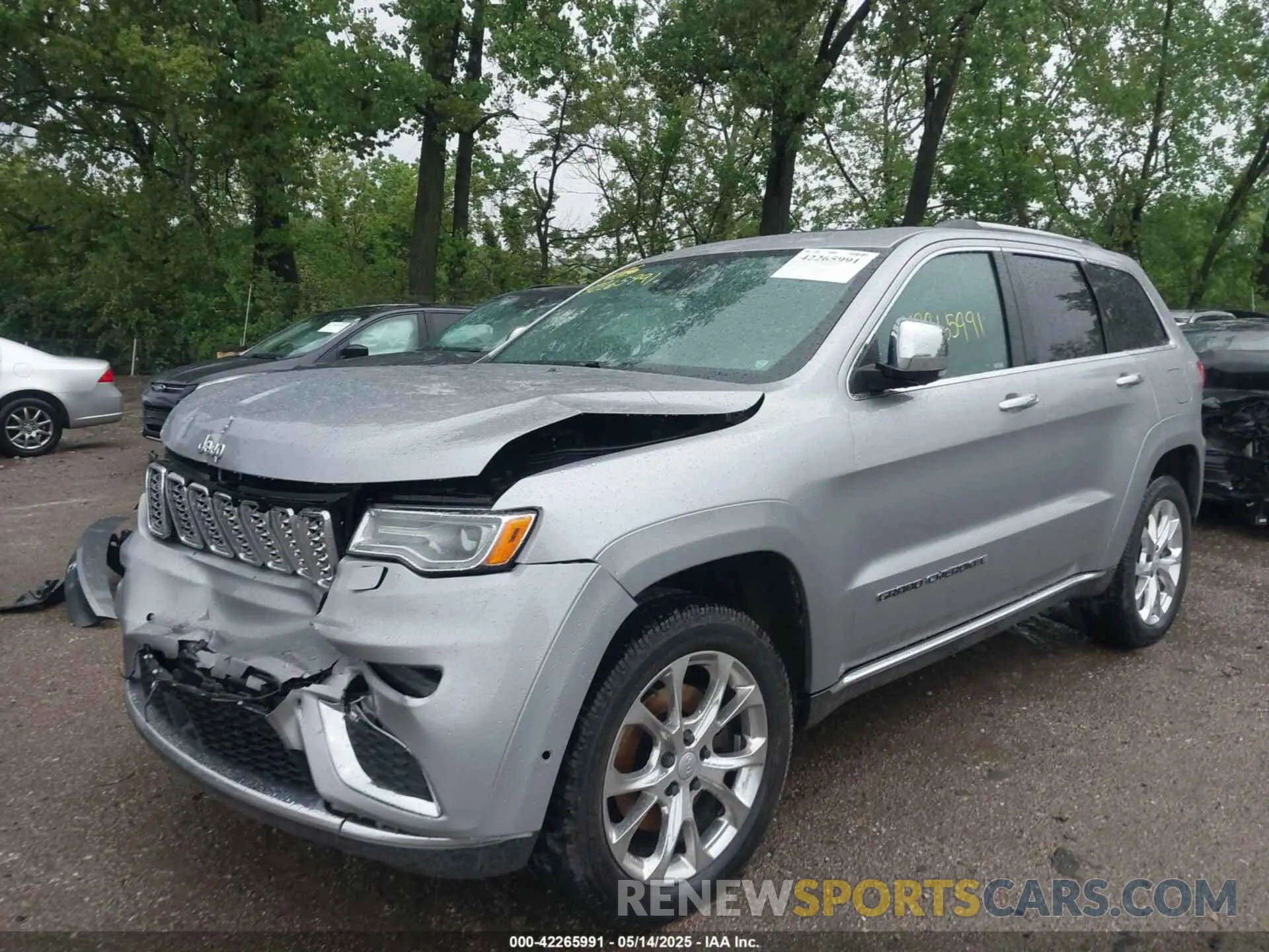 6 Photograph of a damaged car 1C4RJFJT4LC137073 JEEP GRAND CHEROKEE 2020