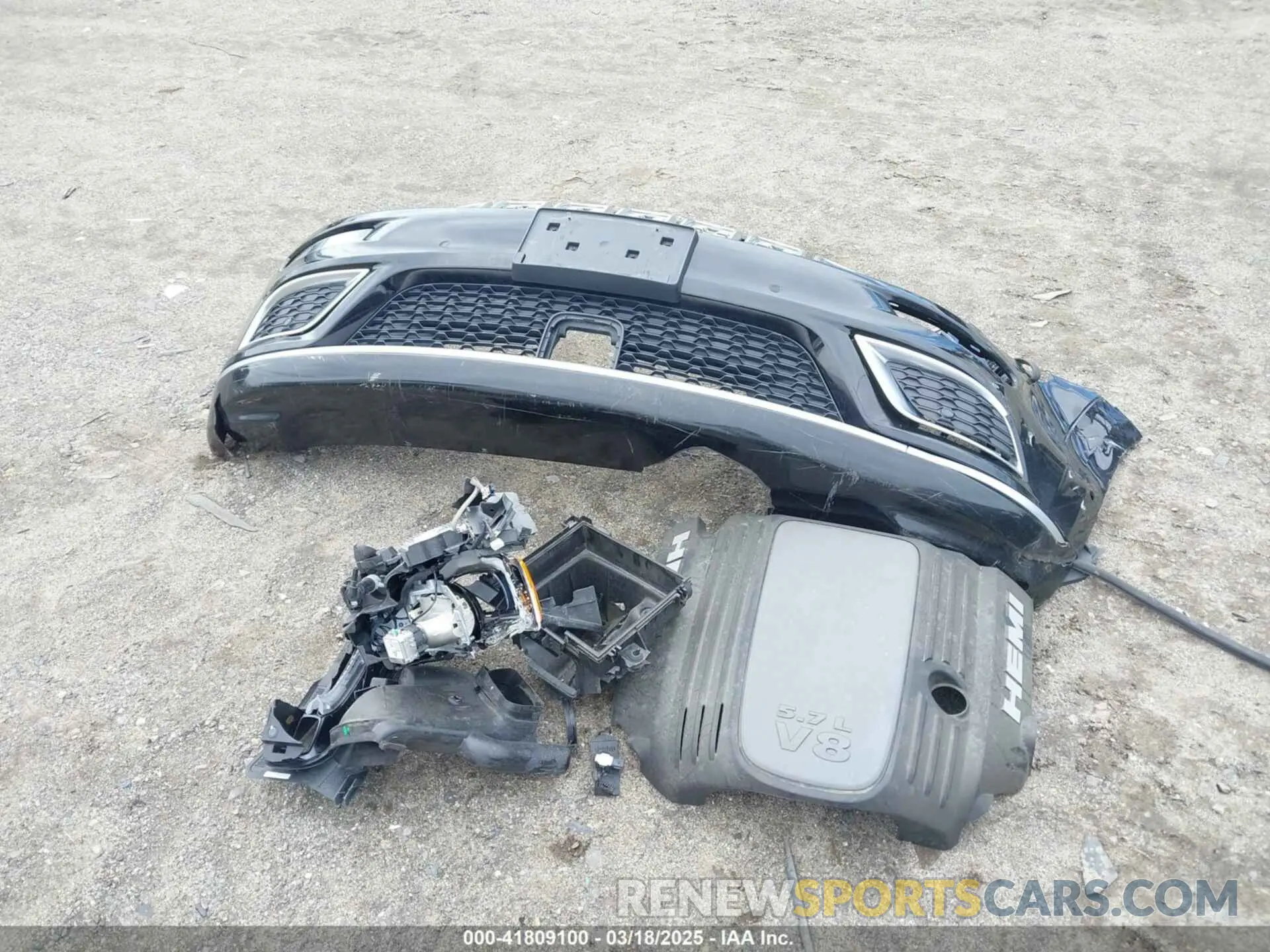 12 Photograph of a damaged car 1C4RJFJT5LC355247 JEEP GRAND CHEROKEE 2020