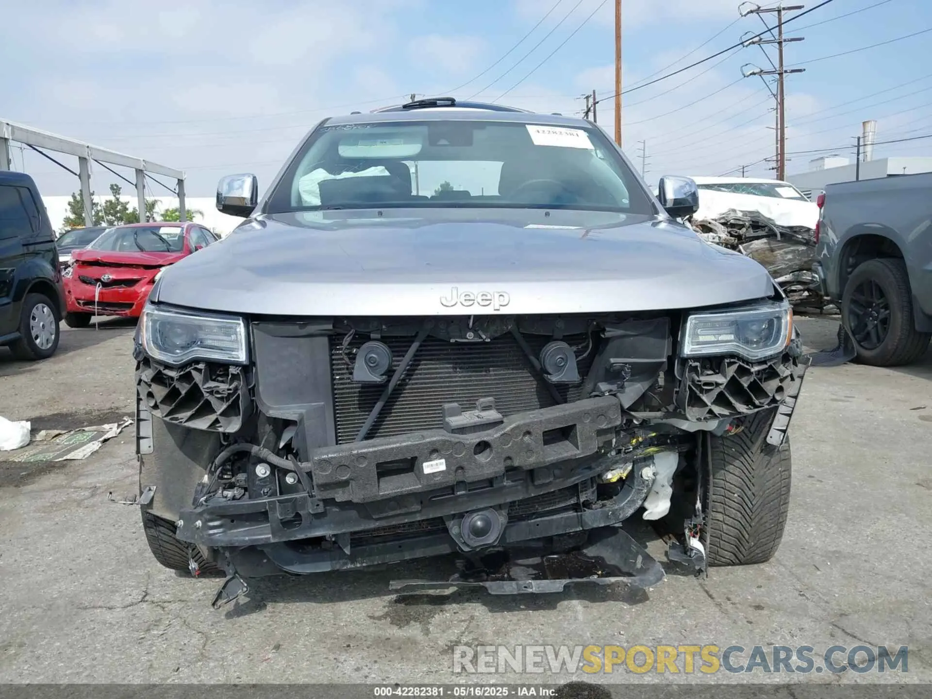 6 Photograph of a damaged car 1C4RJFJT6LC414418 JEEP GRAND CHEROKEE 2020