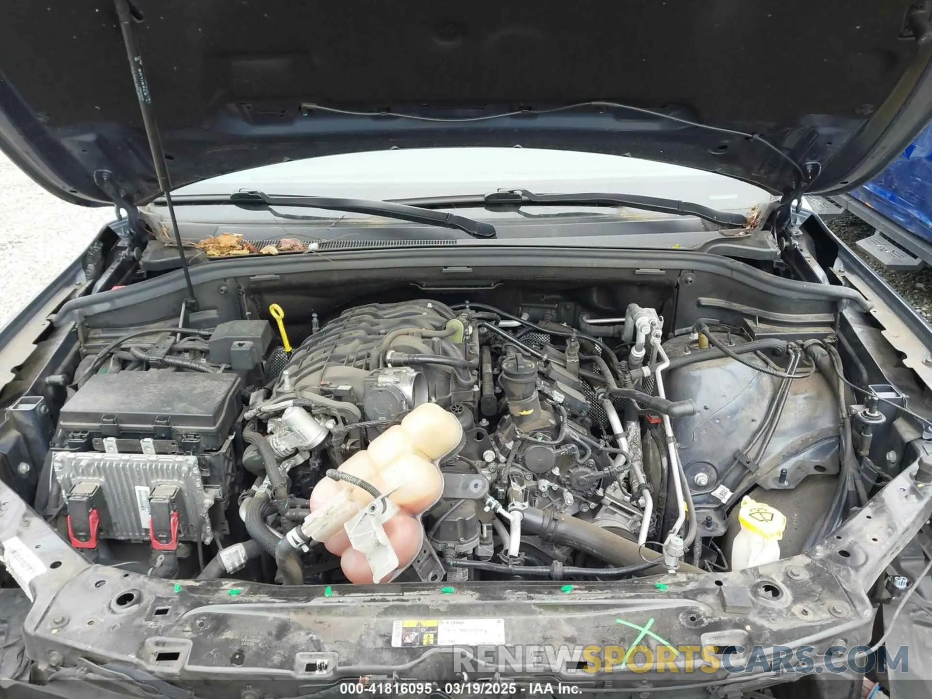 10 Photograph of a damaged car 1C4RJFLG0LC360145 JEEP GRAND CHEROKEE 2020