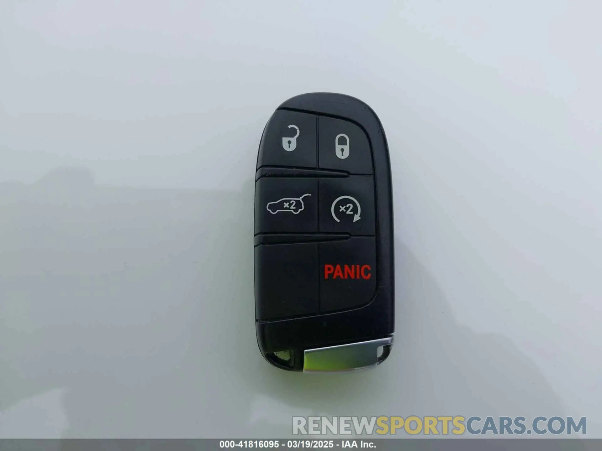 11 Photograph of a damaged car 1C4RJFLG0LC360145 JEEP GRAND CHEROKEE 2020