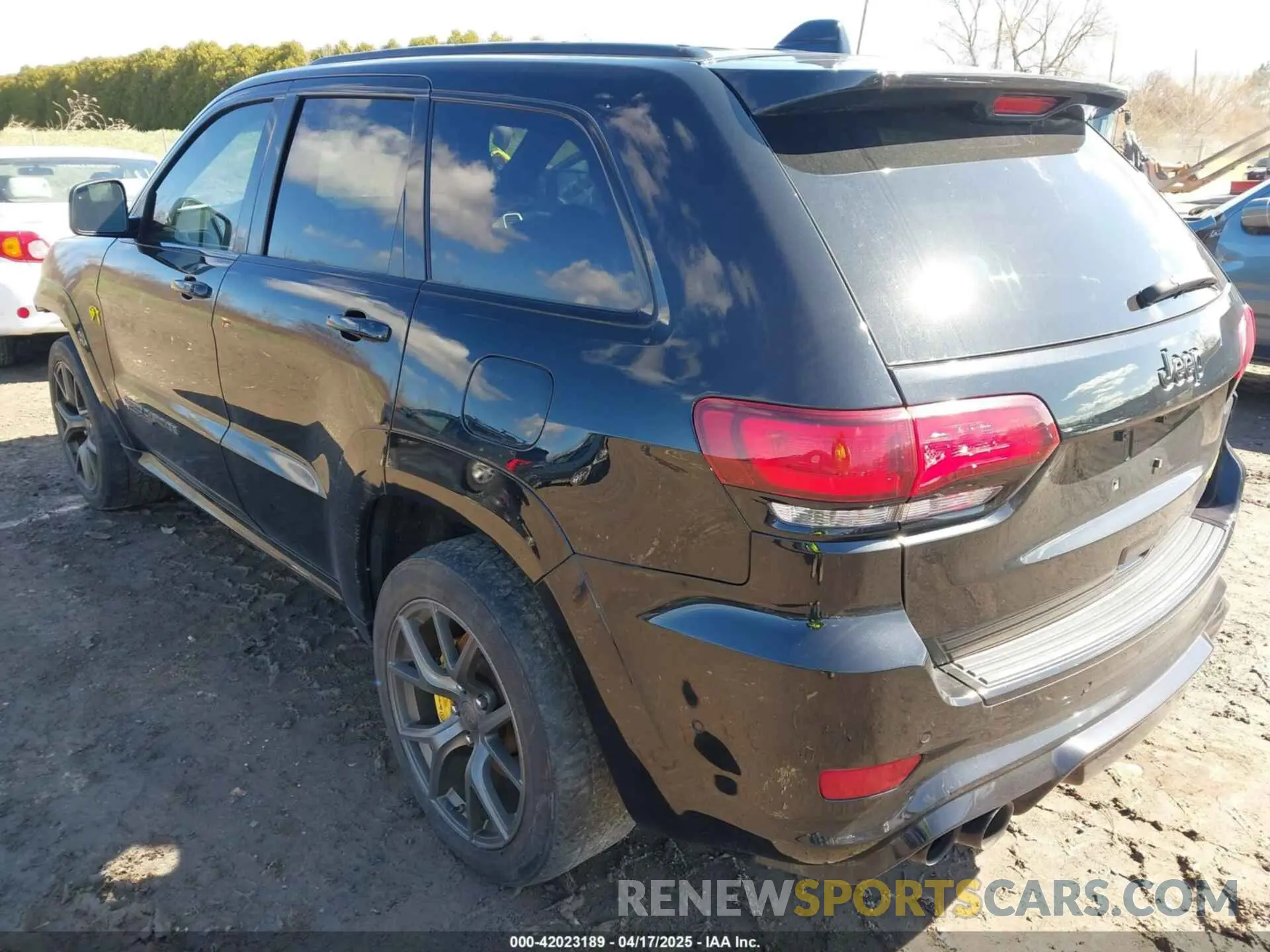 3 Photograph of a damaged car 1C4RJFN90LC270573 JEEP GRAND CHEROKEE 2020