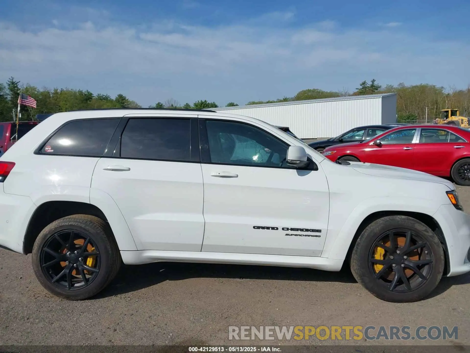 13 Photograph of a damaged car 1C4RJFN9XLC211353 JEEP GRAND CHEROKEE 2020