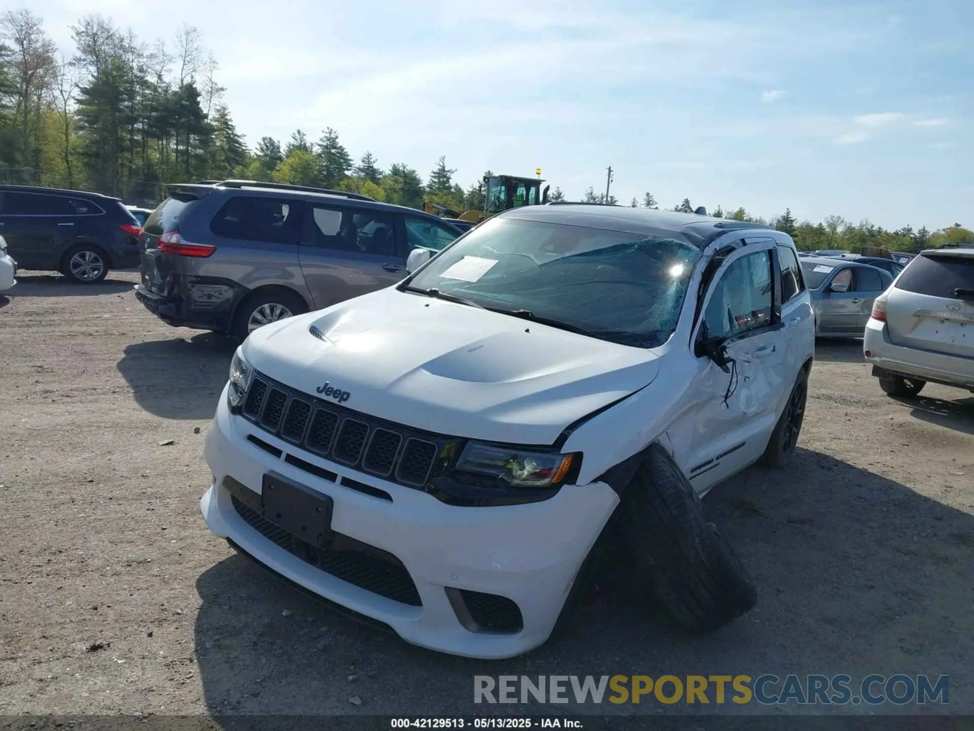 2 Photograph of a damaged car 1C4RJFN9XLC211353 JEEP GRAND CHEROKEE 2020