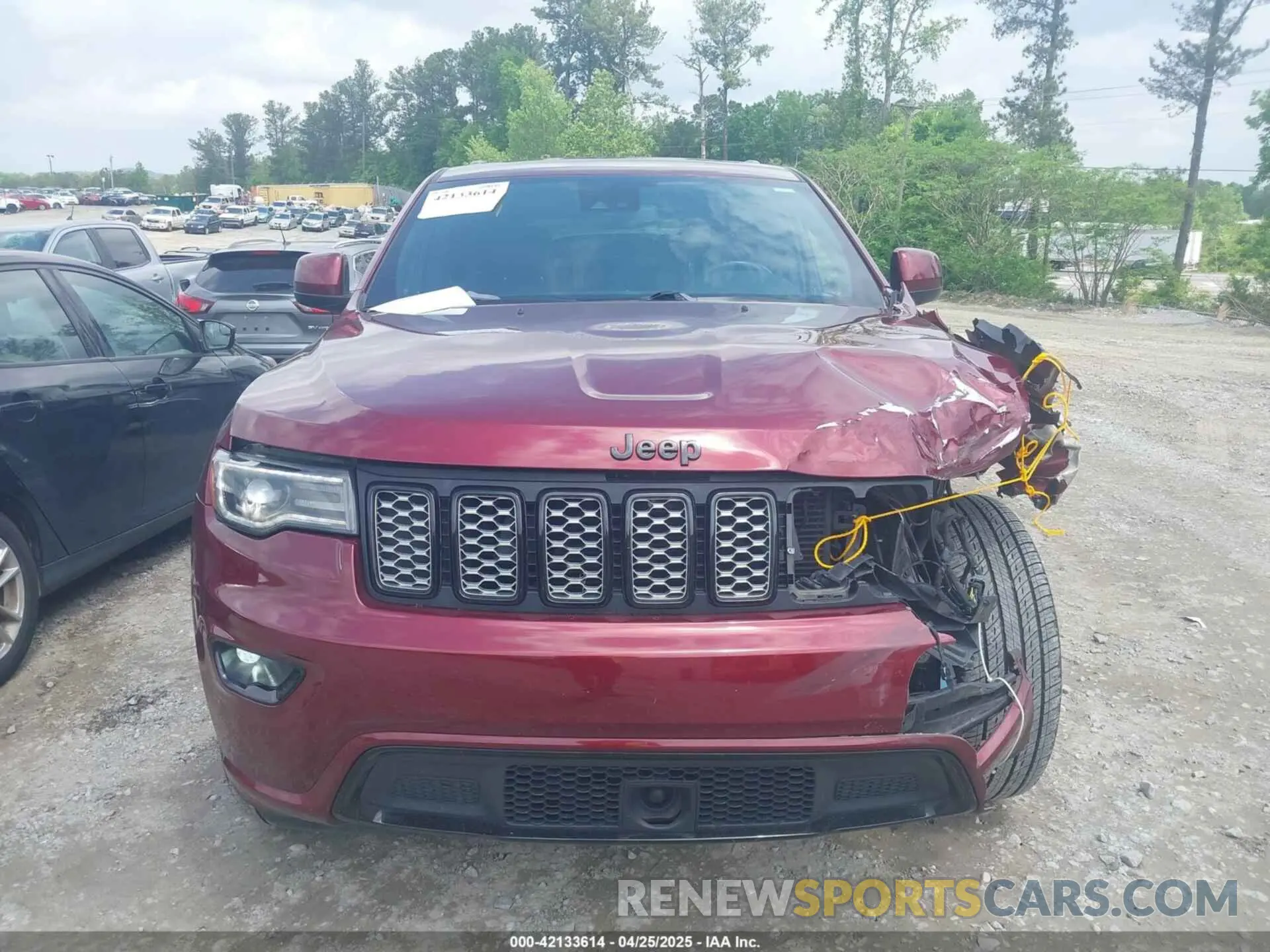 12 Photograph of a damaged car 1C4RJEAG0MC624737 JEEP GRAND CHEROKEE 2021